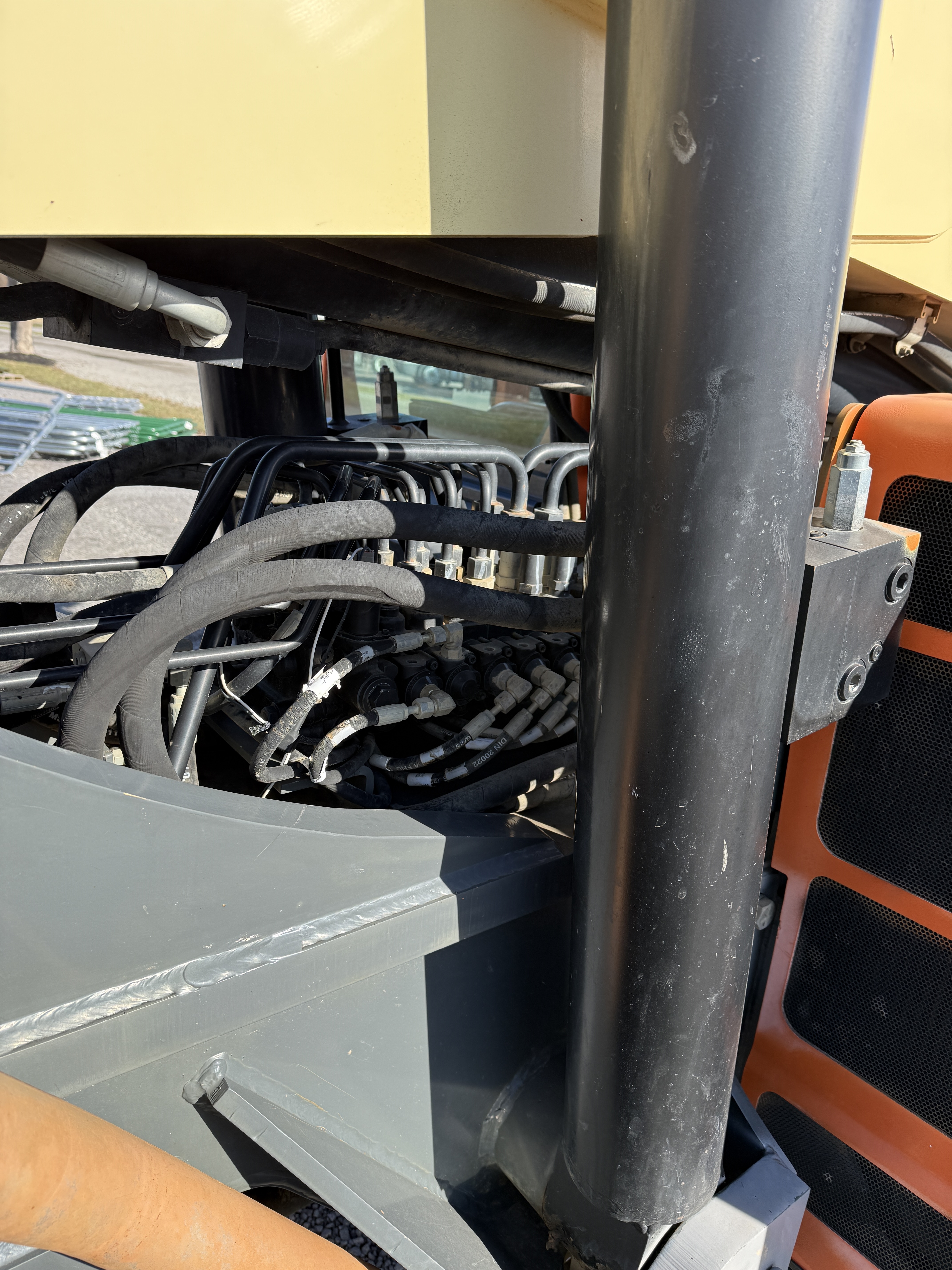 2011 JLG G10-55A - view 19 of 30