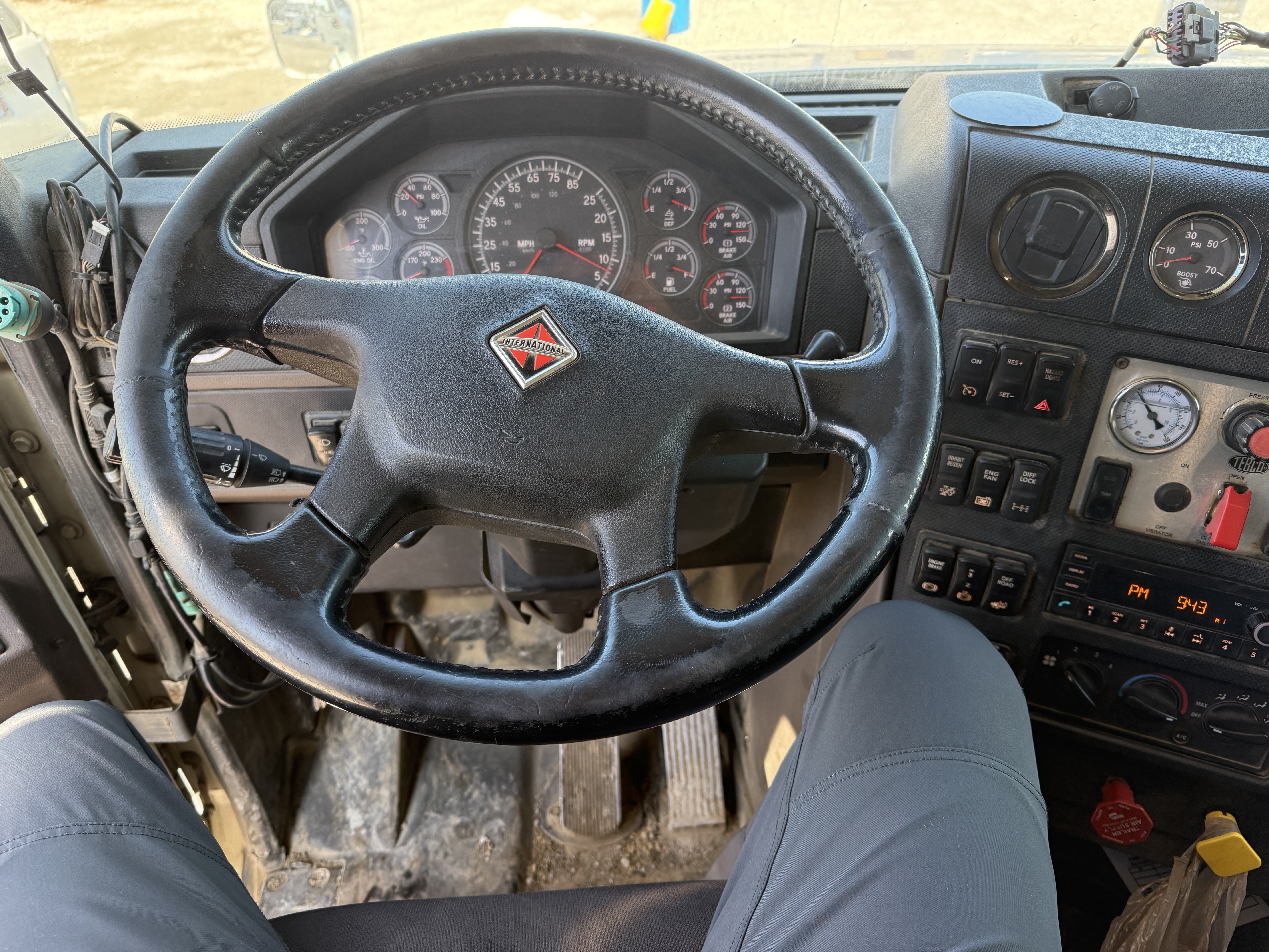 2021 INTERNATIONAL HX620 SBA - Image 29