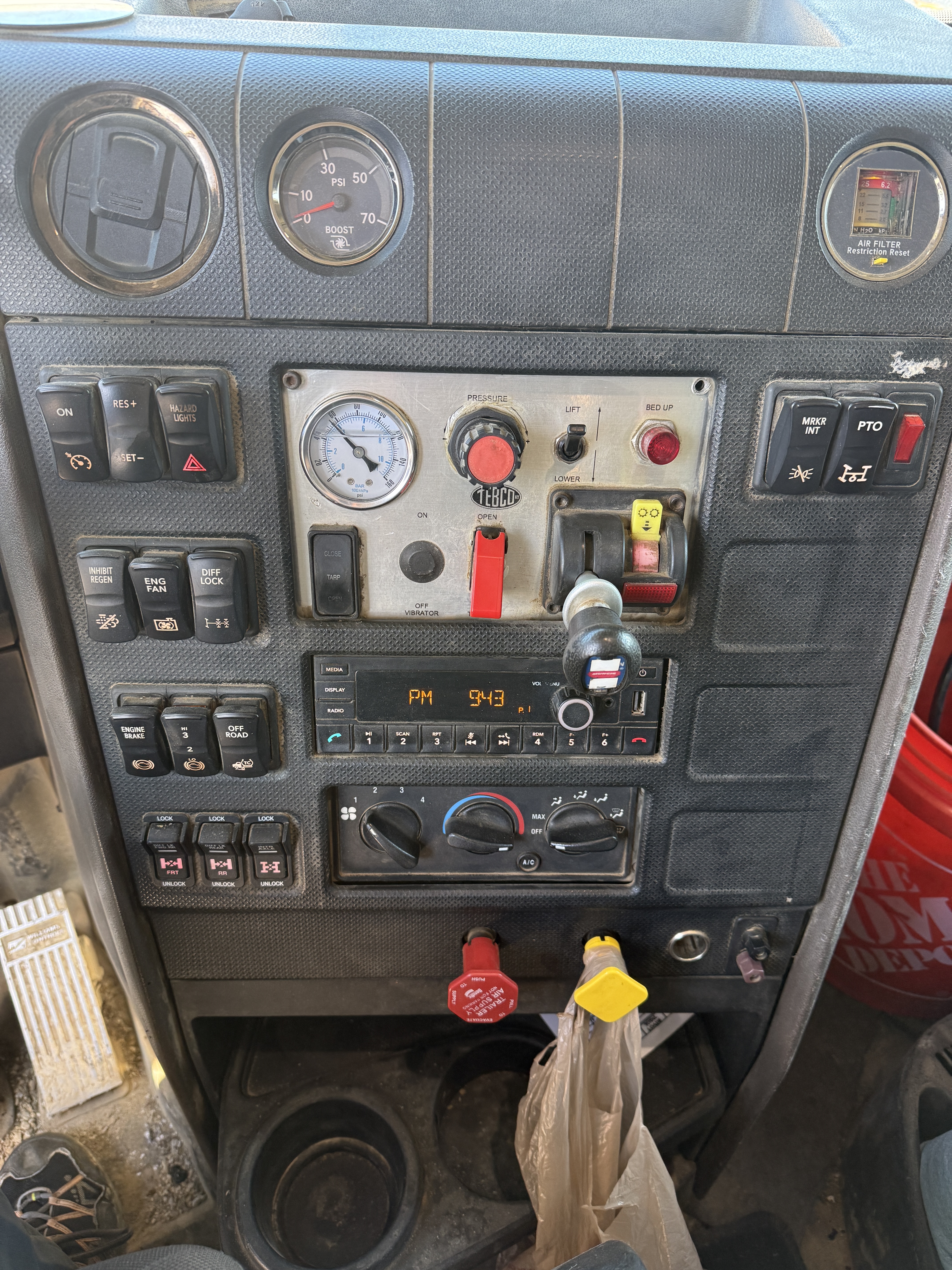 2021 INTERNATIONAL HX620 SBA - Image 31