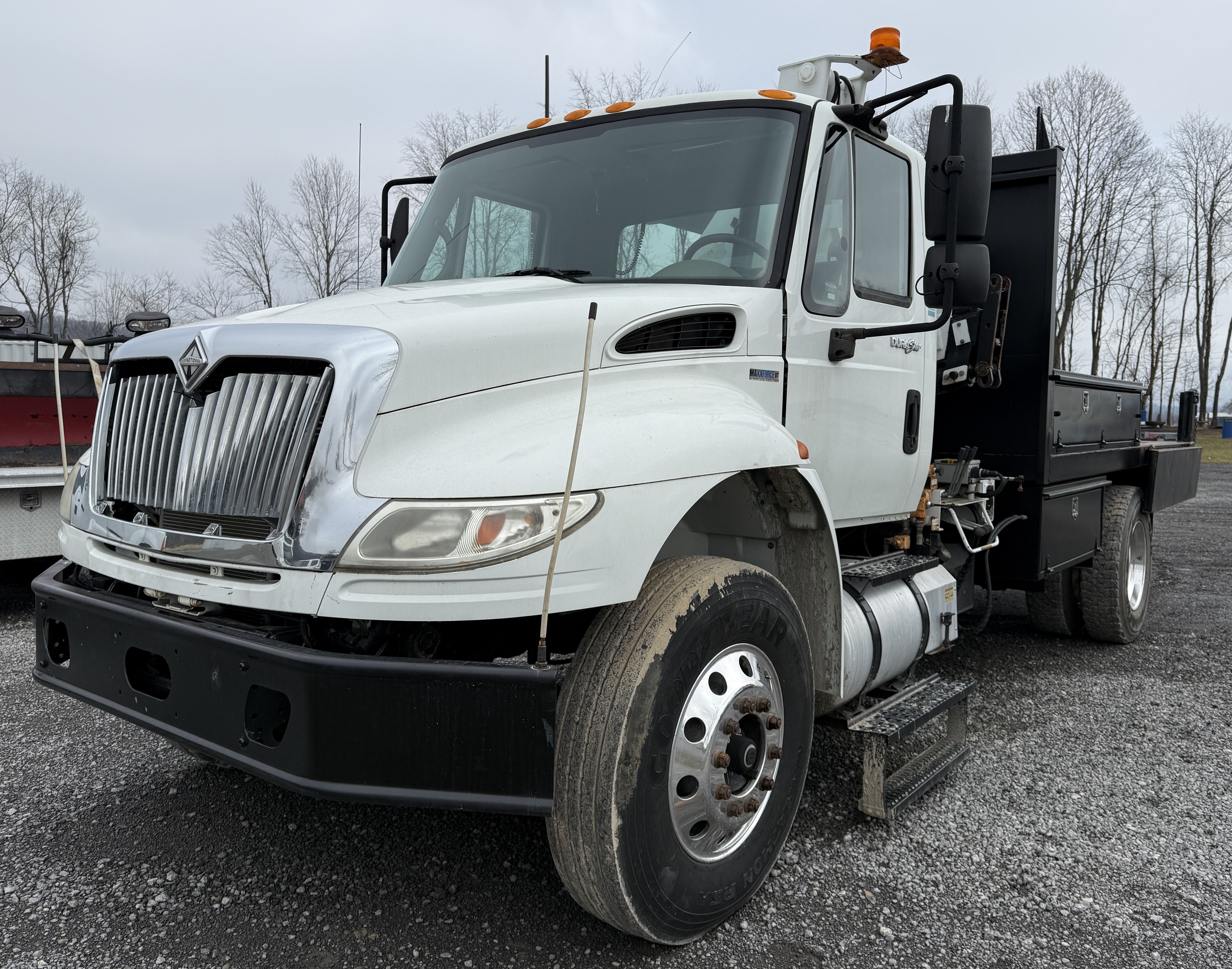 2010 IMT 5200 Series Model 780 - view 9 of 37