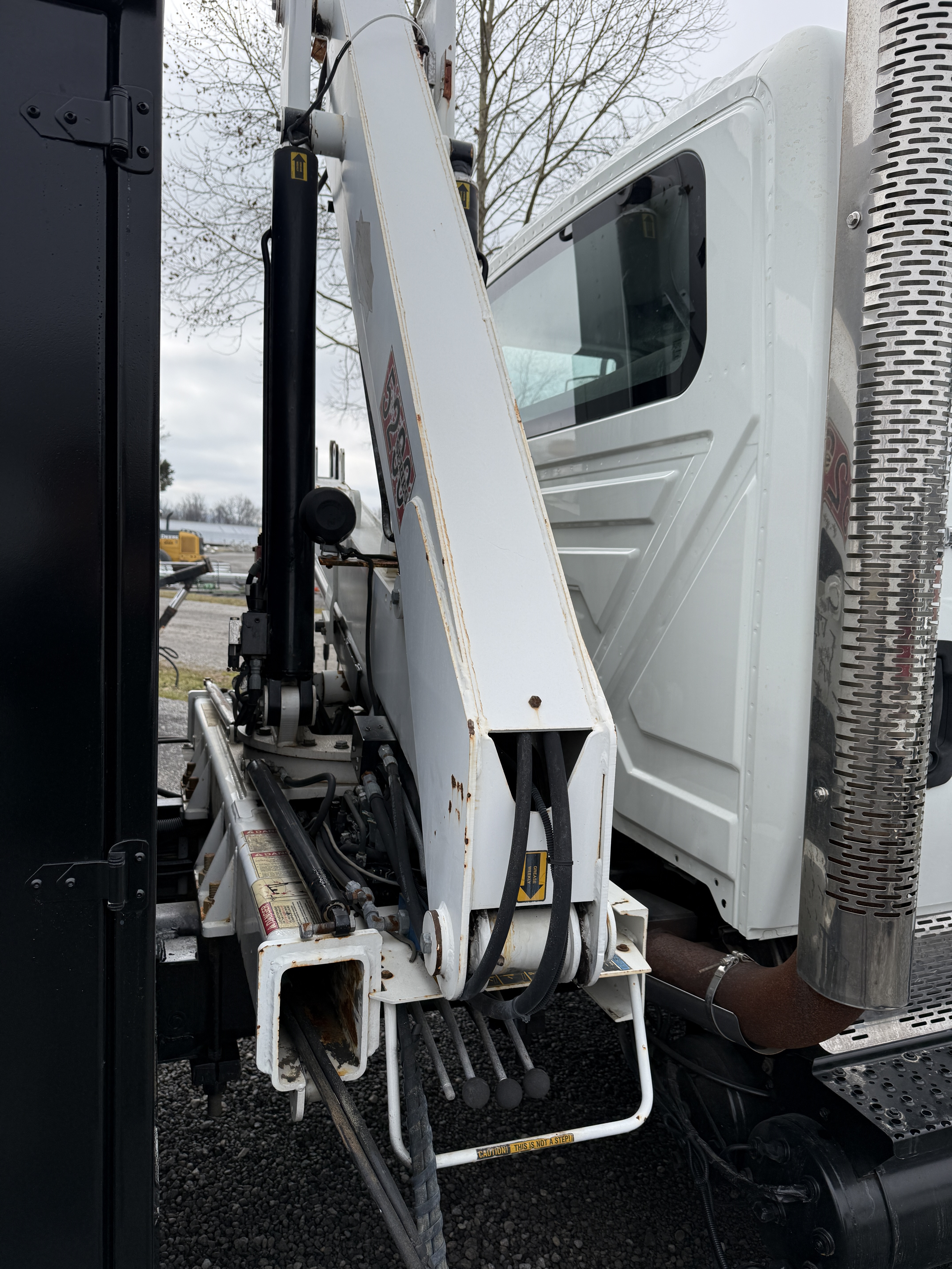 2010 IMT 5200 Series Model 780 - view 13 of 37