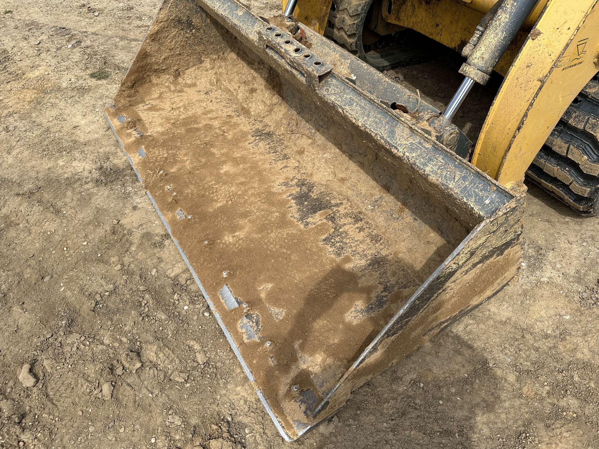 2018 GEHL RT215 - Image 13