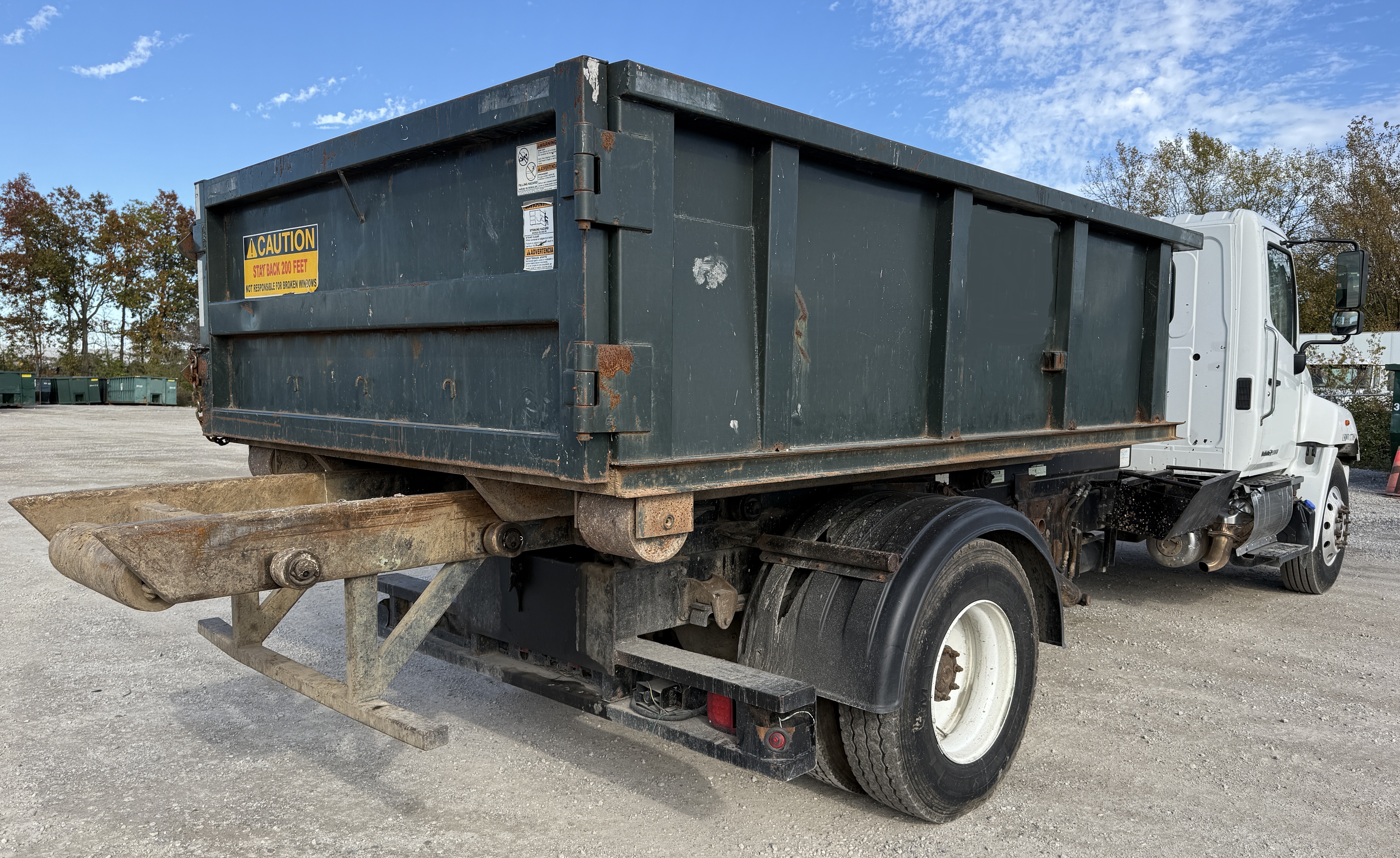 2019 HINO 268A - view 7 of 36