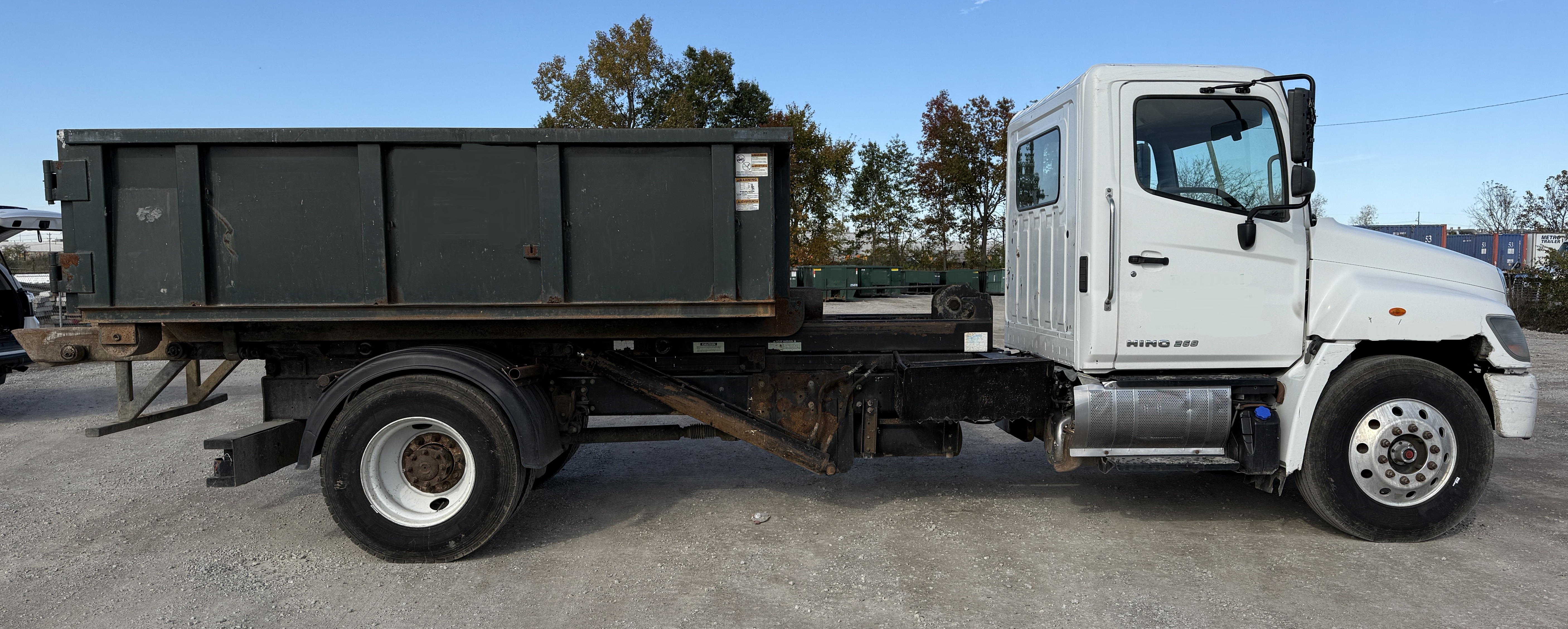 2019 HINO 268A - view 9 of 36