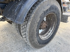 2019 HINO 268A - Image 27