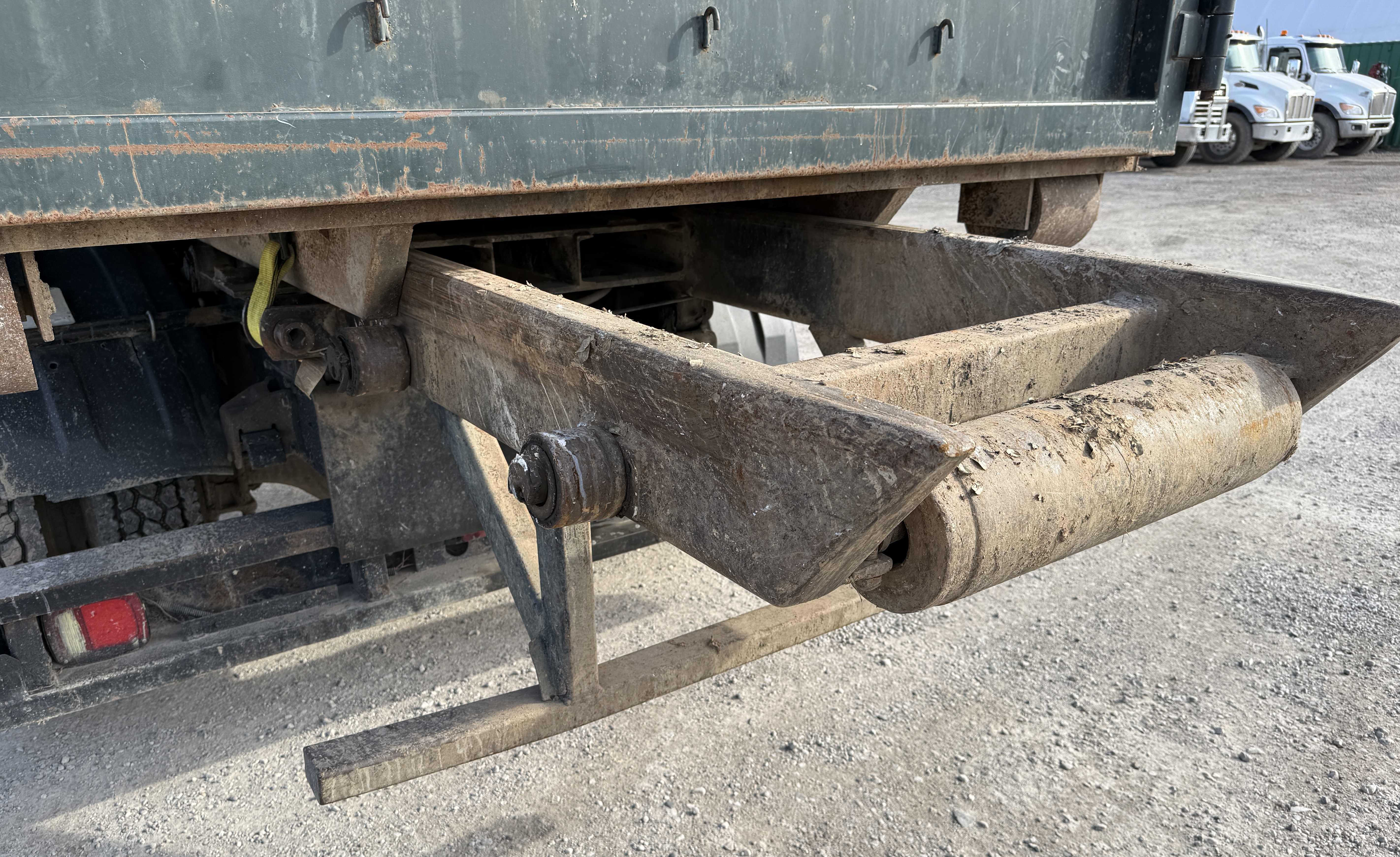 2019 HINO 268A - Image 18