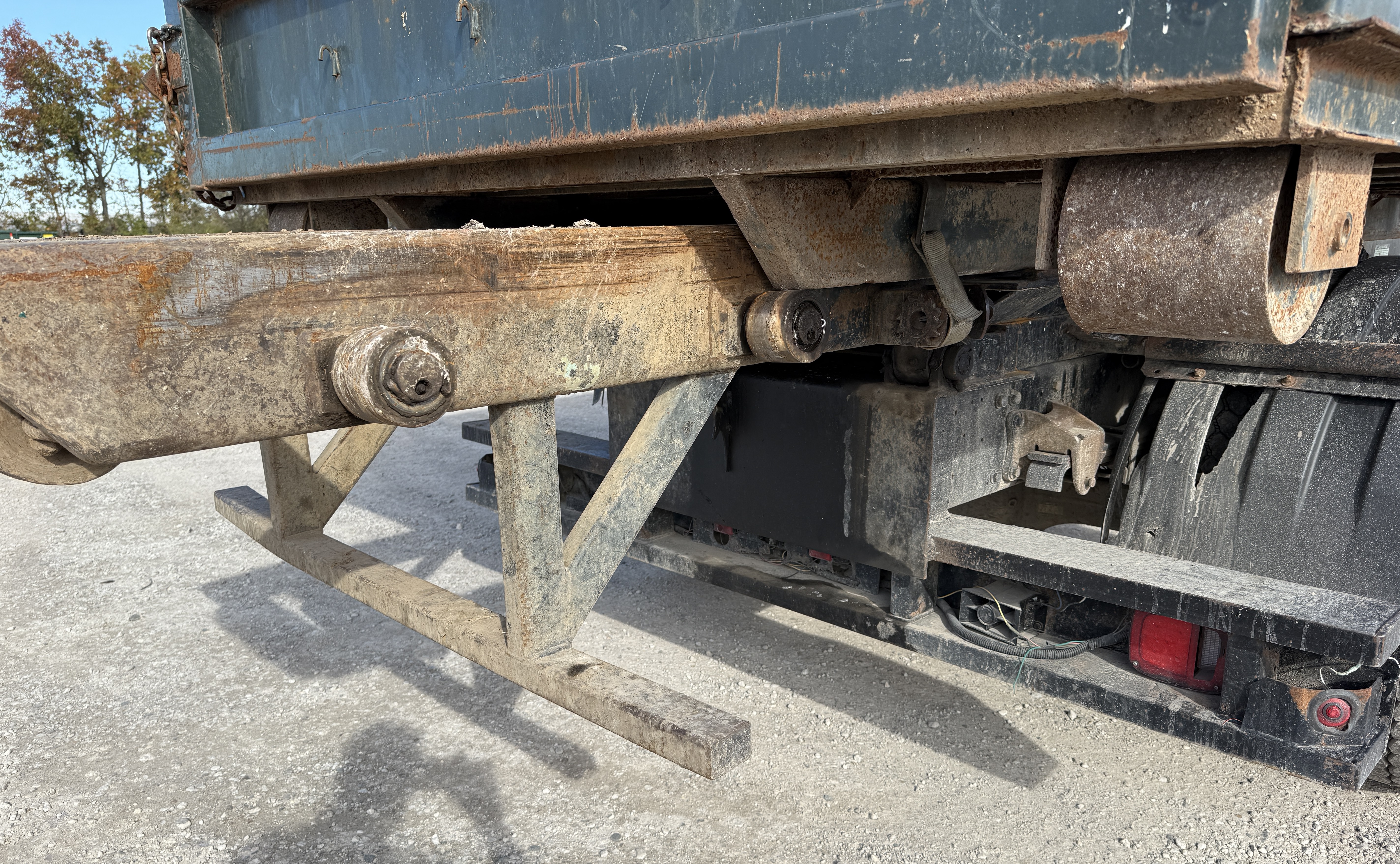 2019 HINO 268A - Image 19