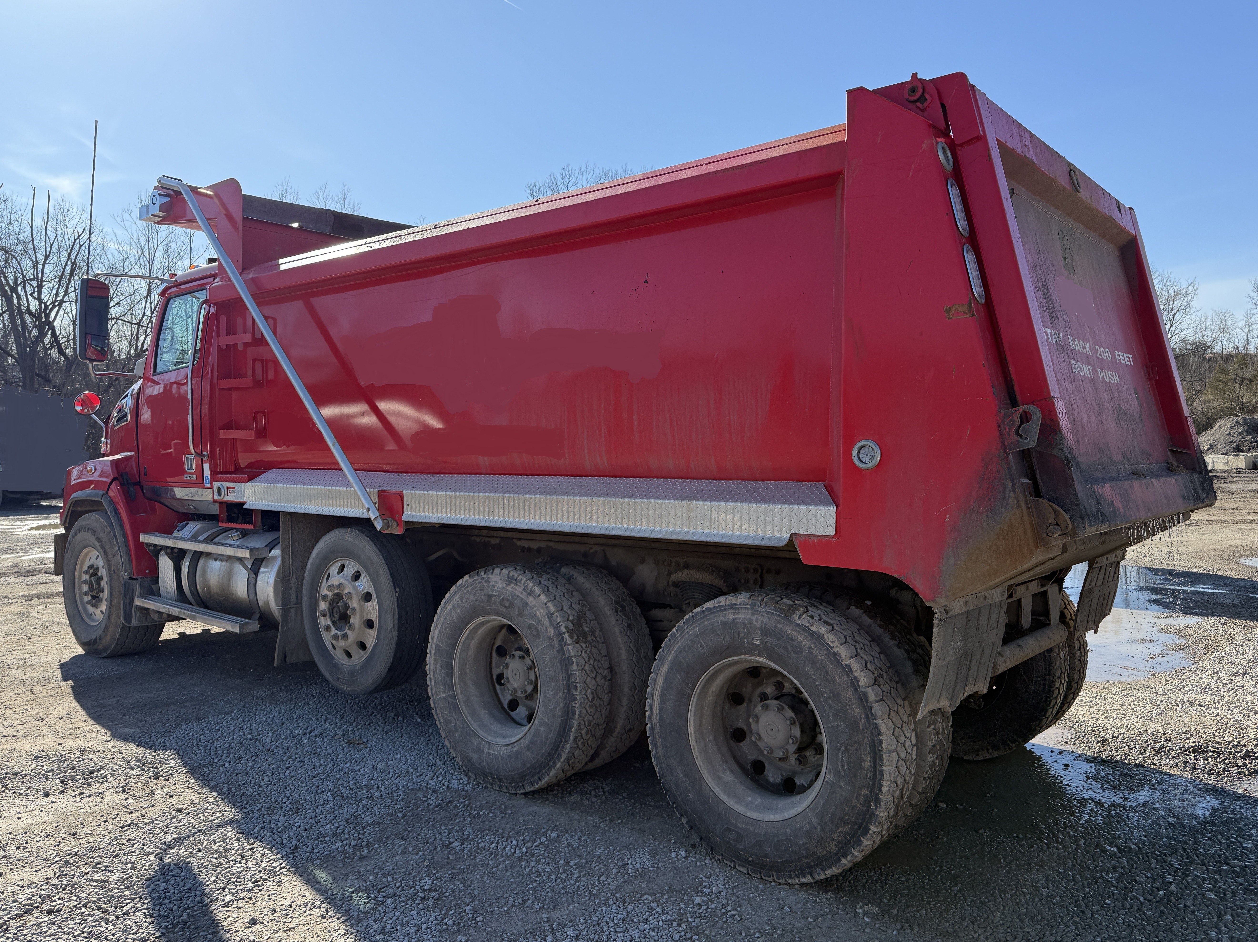 2023 WESTERN STAR 4700 SB - Image 2