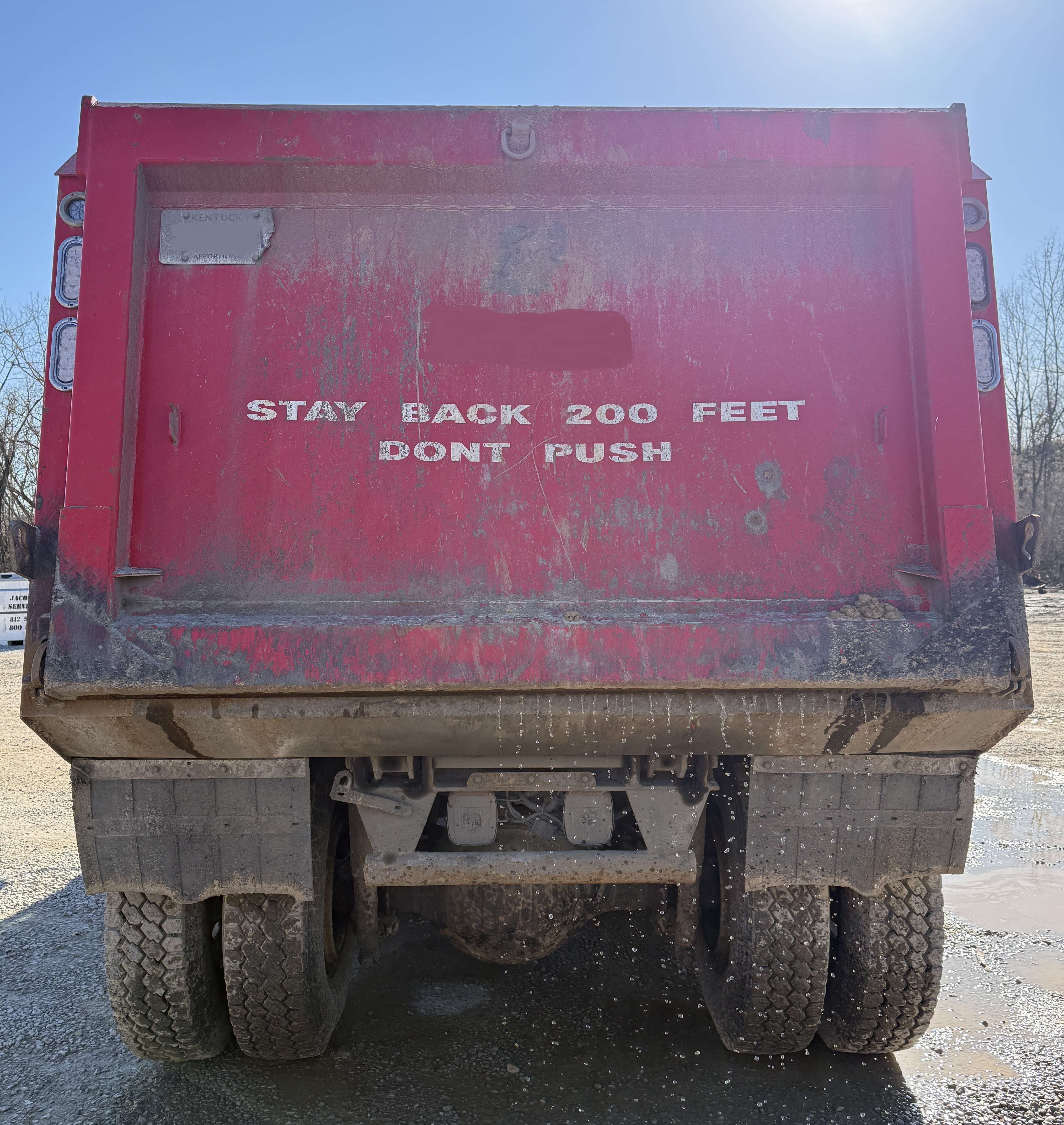 2023 WESTERN STAR 4700 SB - view 3 of 23