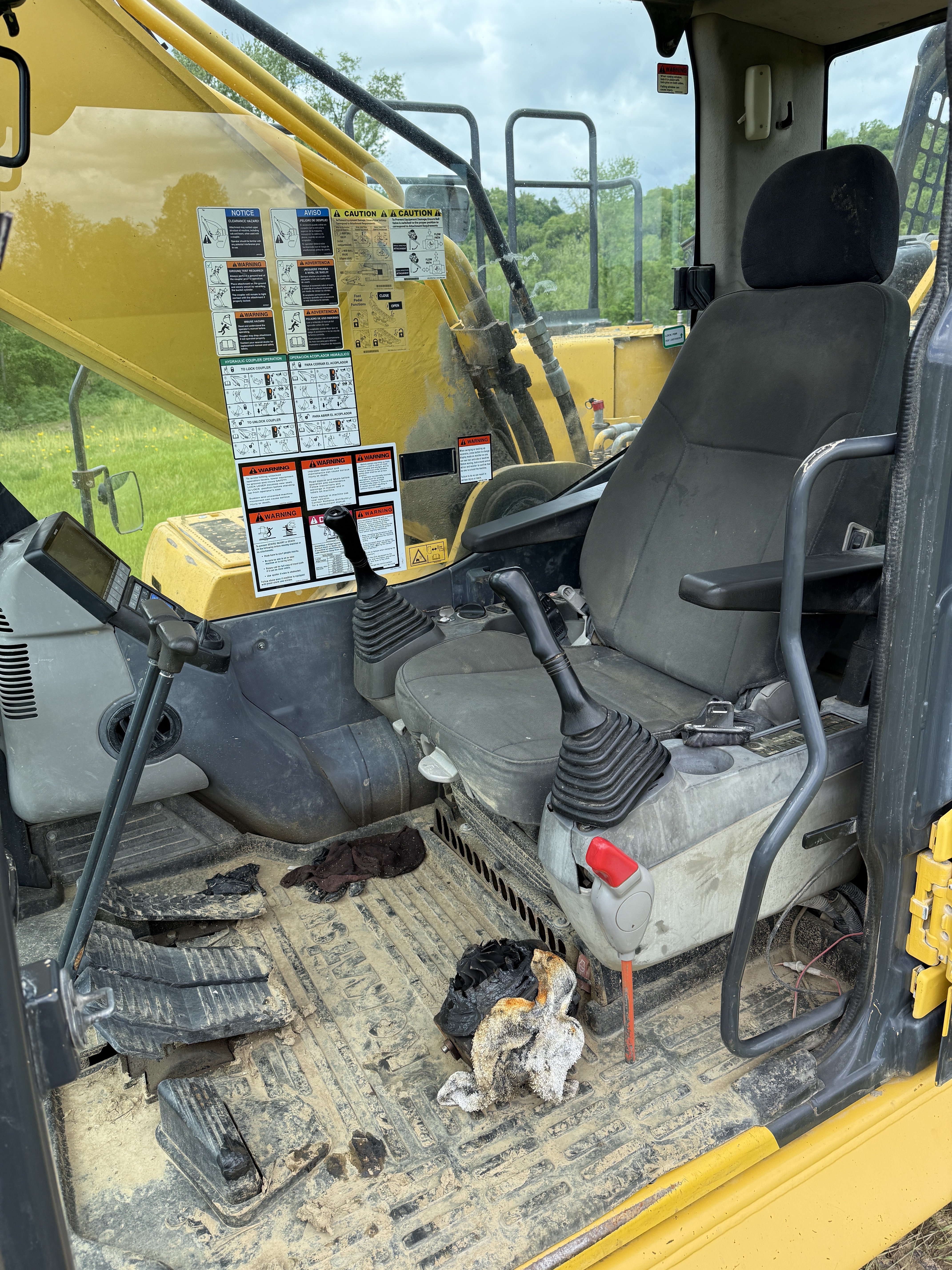 2012 KOMATSU PC360LC-10 - Image 11