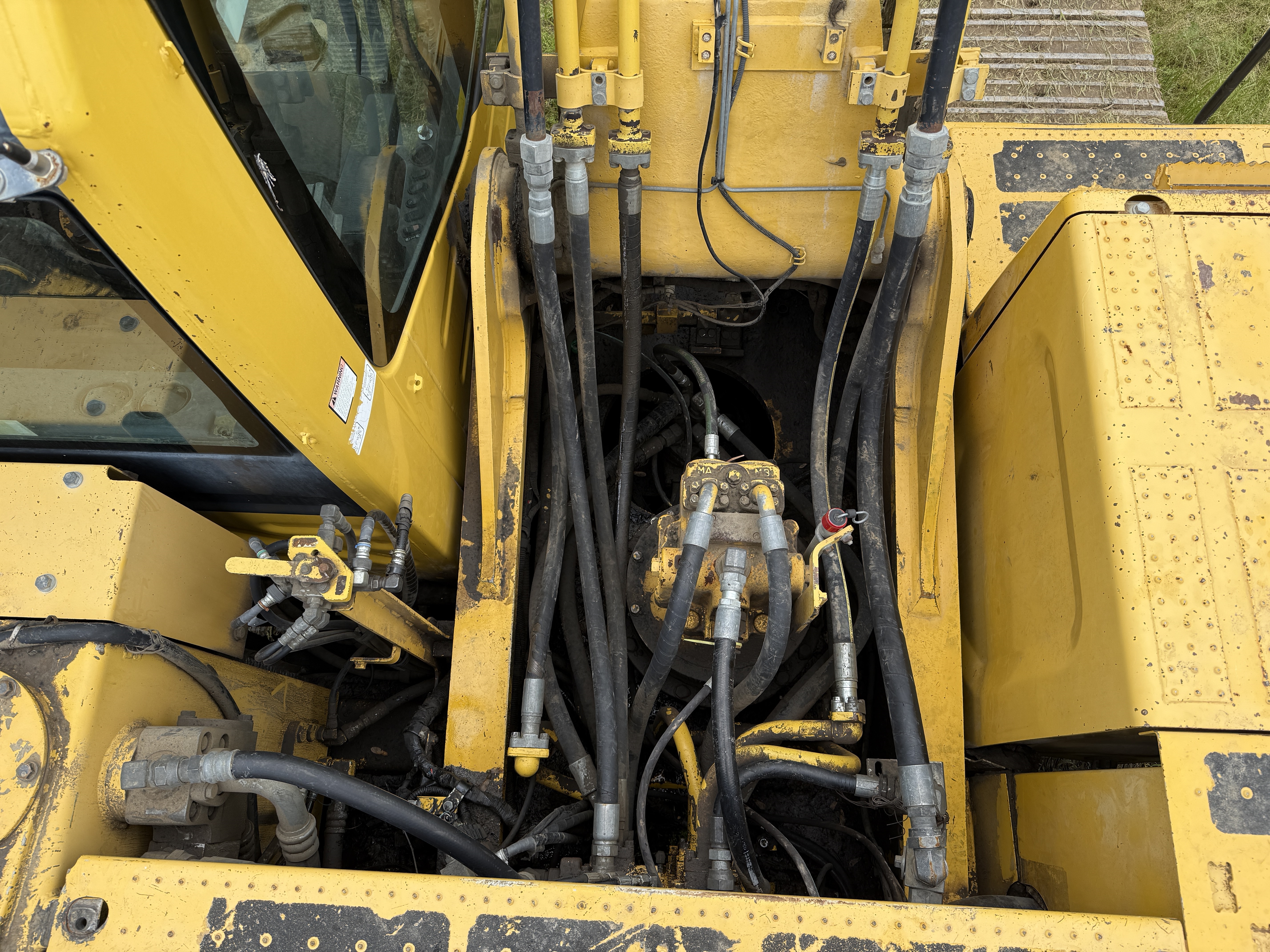 2012 KOMATSU PC360LC-10 - Image 32