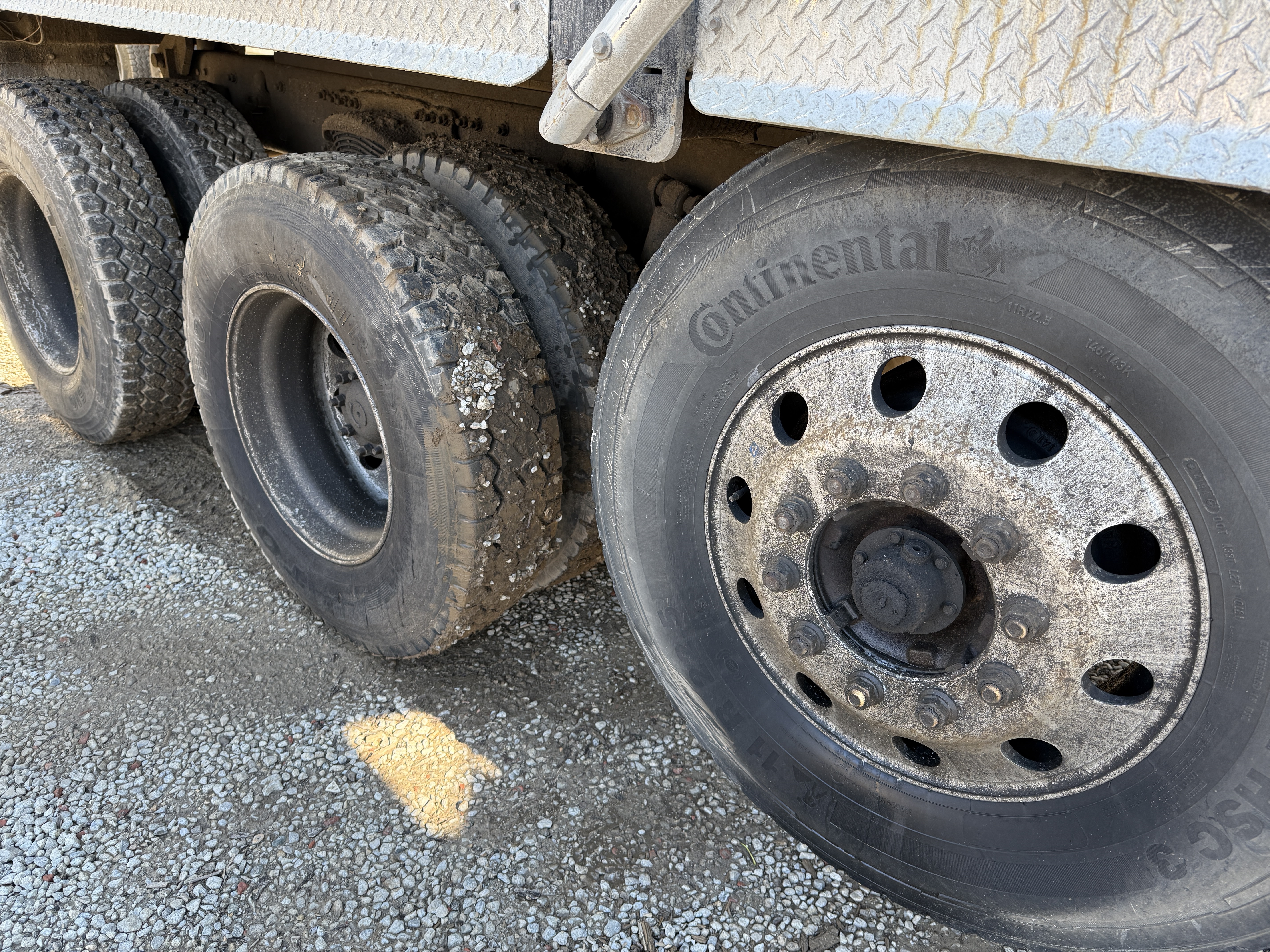 2022 WESTERN STAR 4700 SB - Image 13