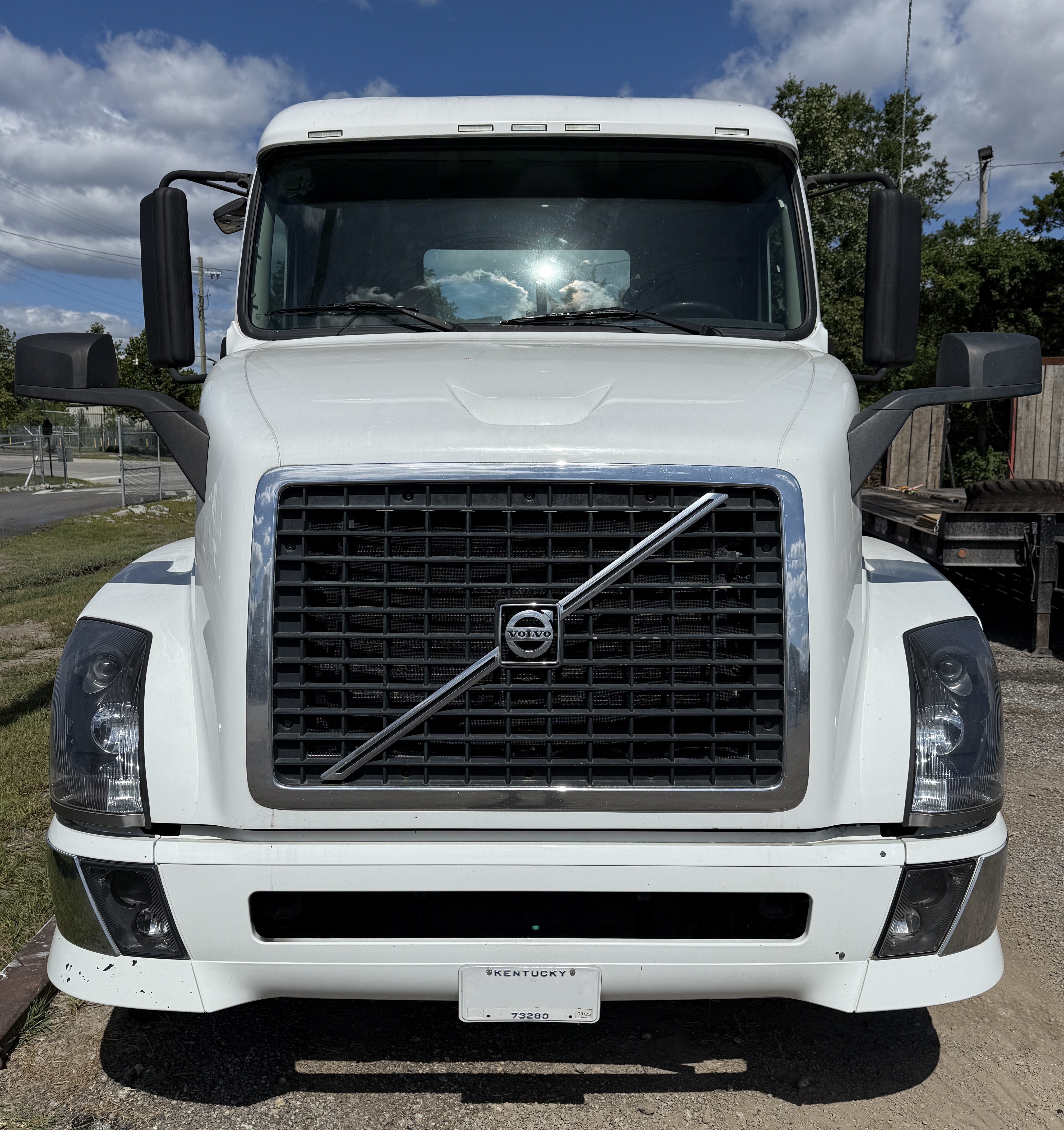 2012 VOLVO VNL64T300 - view 10 of 23