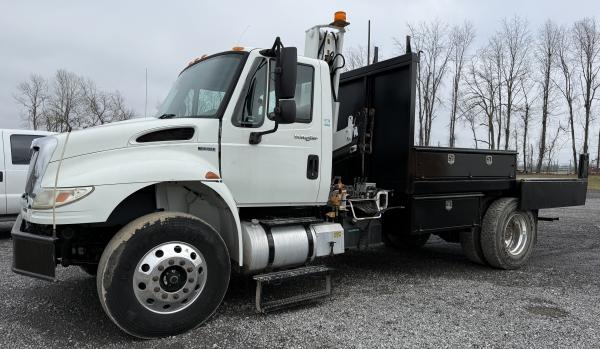 2010 INTERNATIONAL 4300 SBA