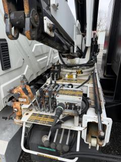 2010 INTERNATIONAL 4300 SBA - Image 12