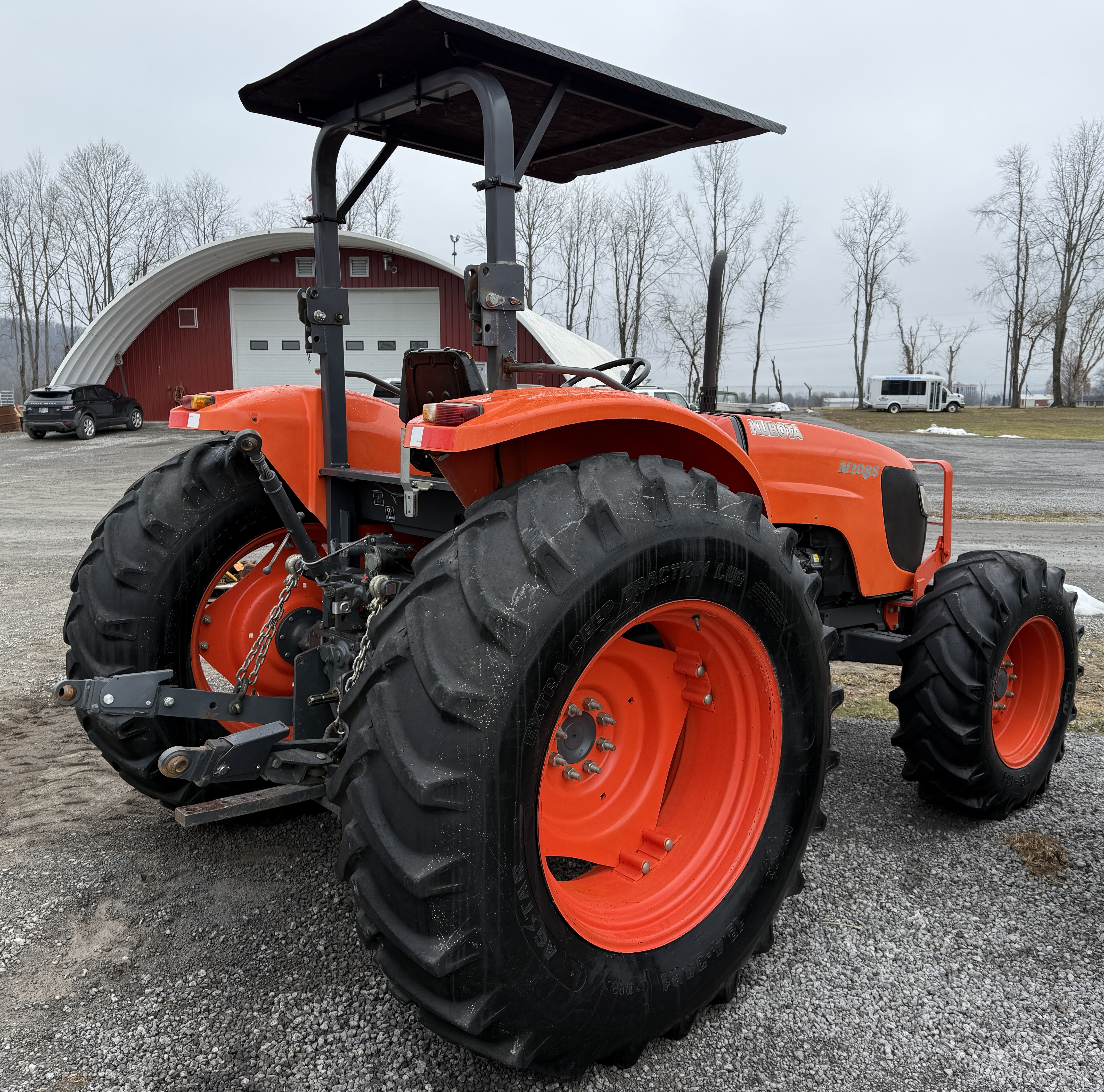 2014 KUBOTA M108S - view 5 of 19