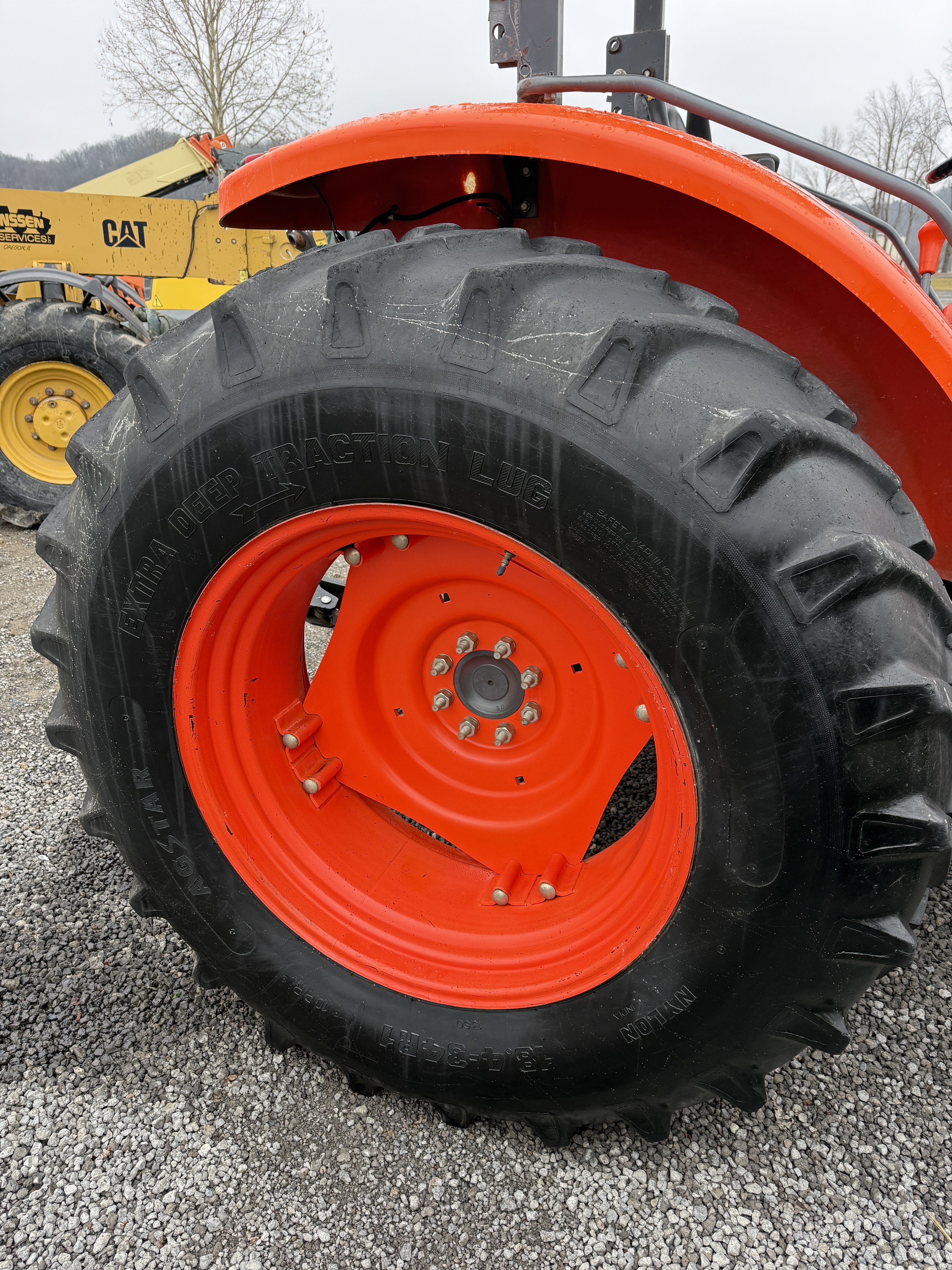 2014 KUBOTA M108S - view 17 of 19