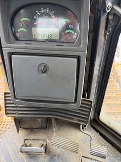 2009 CATERPILLAR D8T - Image 28