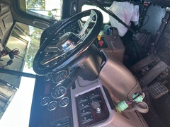 2020 PETERBILT 389 - Image 7