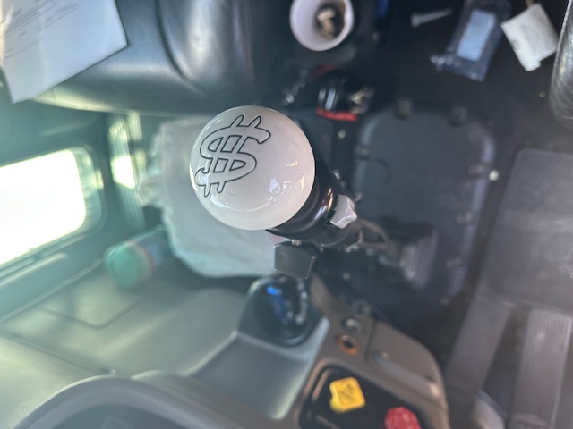 2020 PETERBILT 389 - view 9 of 22