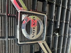 2011 VOLVO VNL 64T630 - Image 21