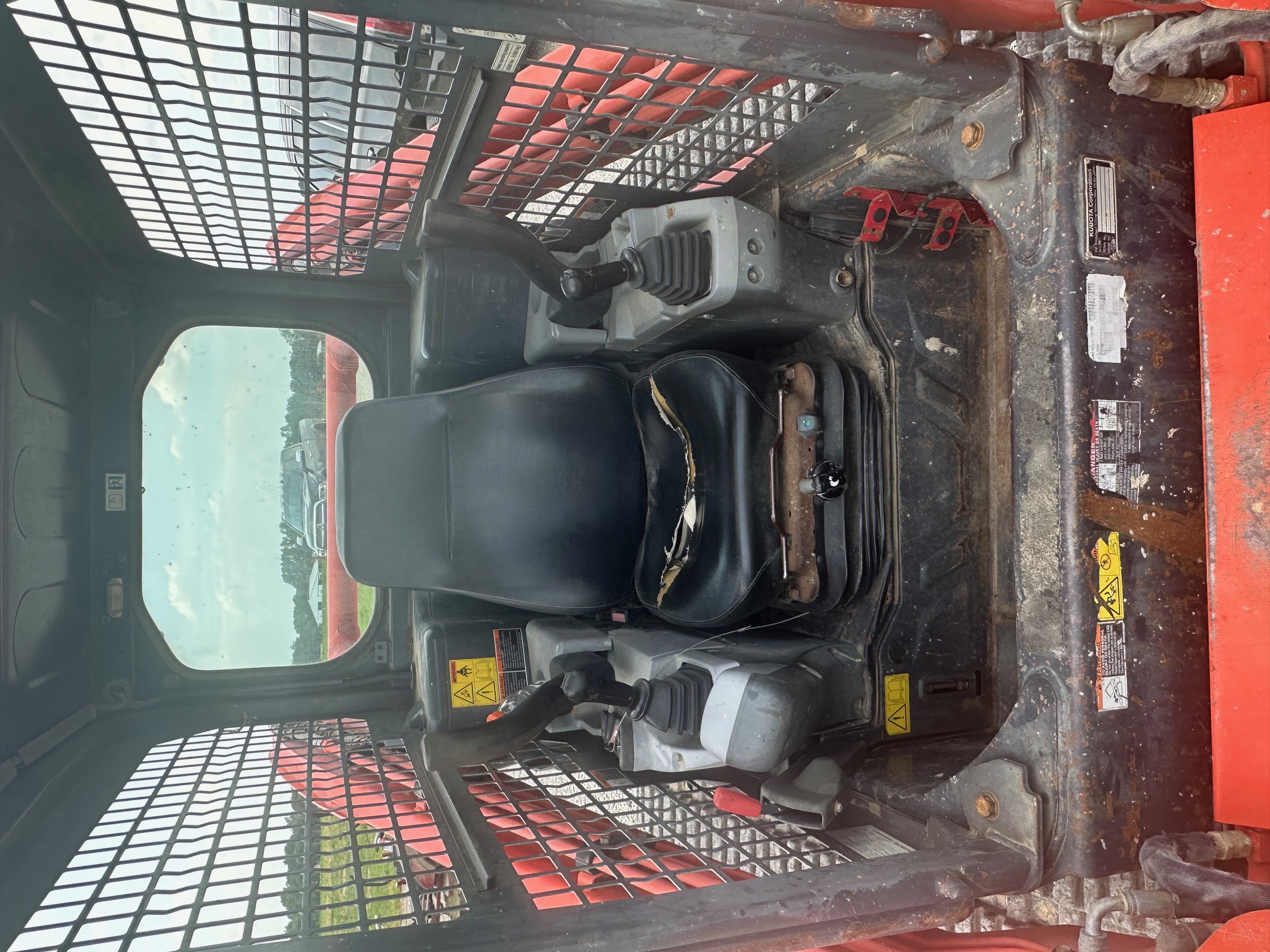 2012 KUBOTA SVL75 - view 6 of 19