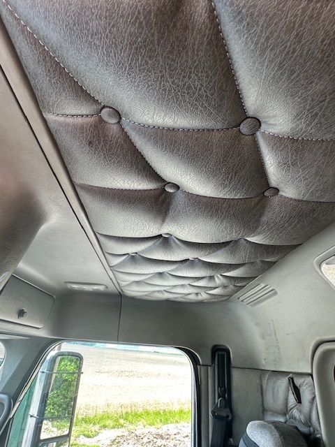 2016 FREIGHTLINER 122SD - Image 10