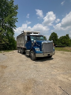 2016 FREIGHTLINER 122SD - Image 2