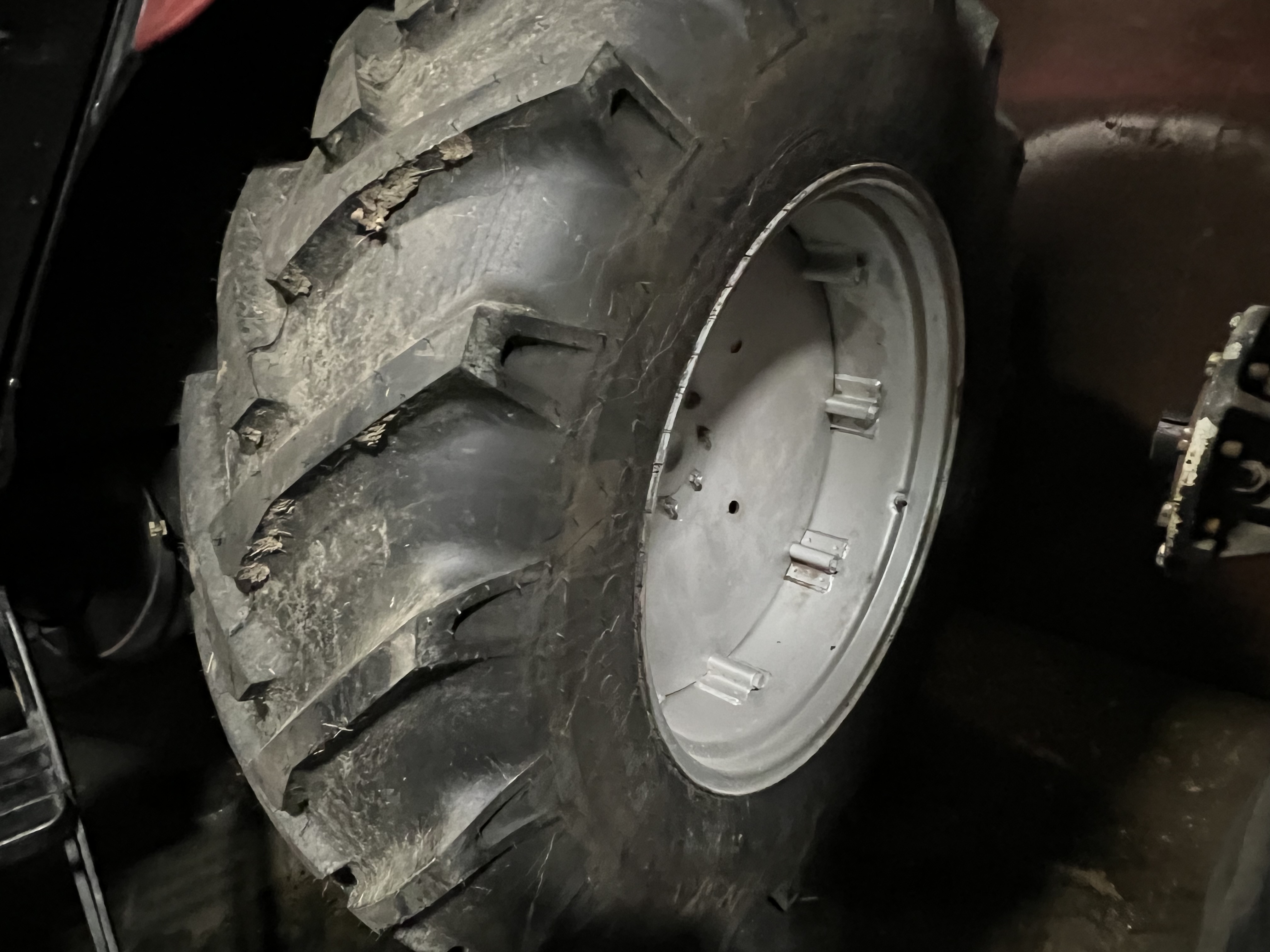 1990 CASE IH 585 - view 3 of 11