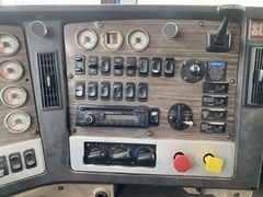 2013 FREIGHTLINER Coronado SD - Image 10