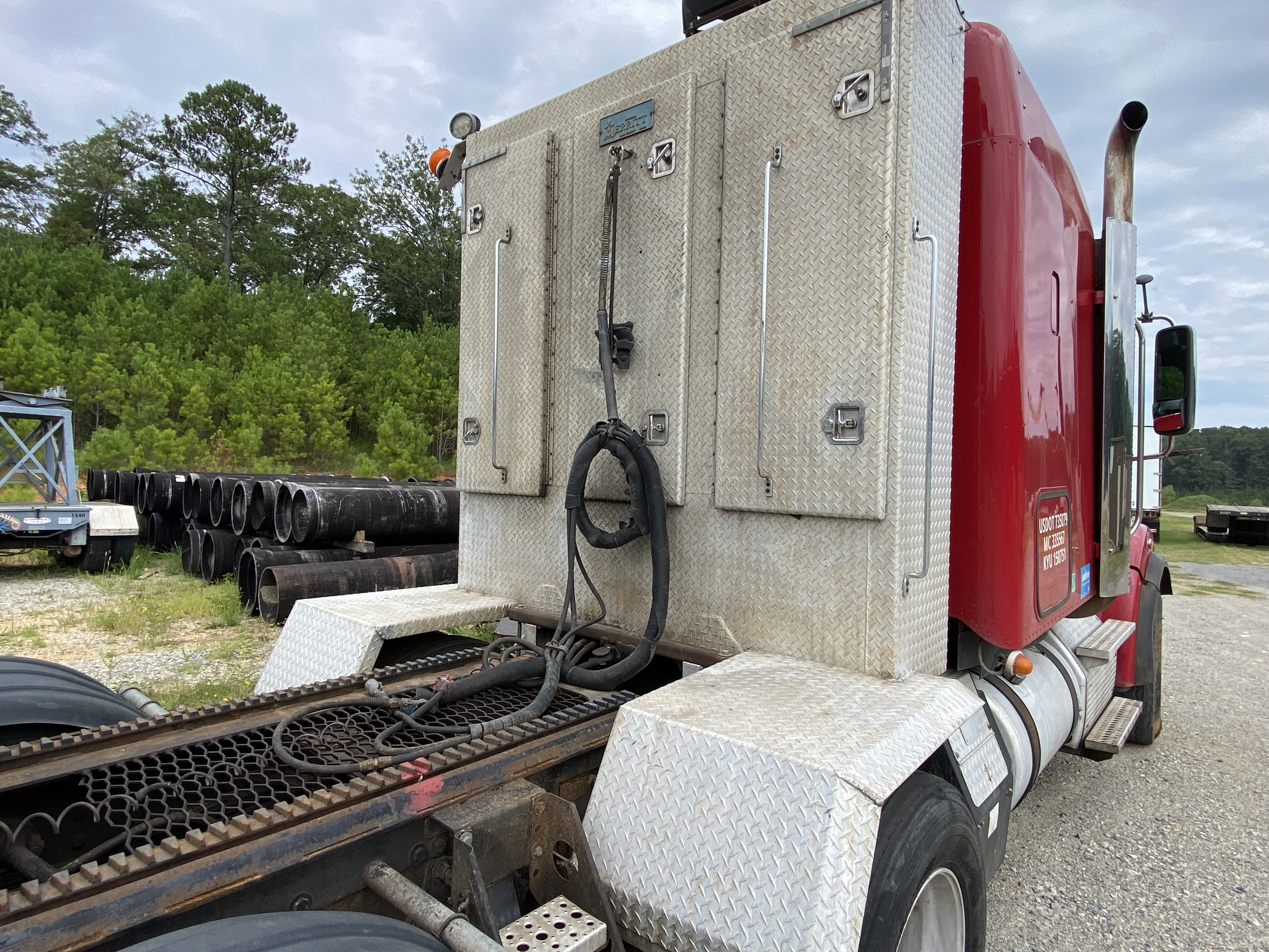 2013 FREIGHTLINER Coronado SD - view 6 of 19