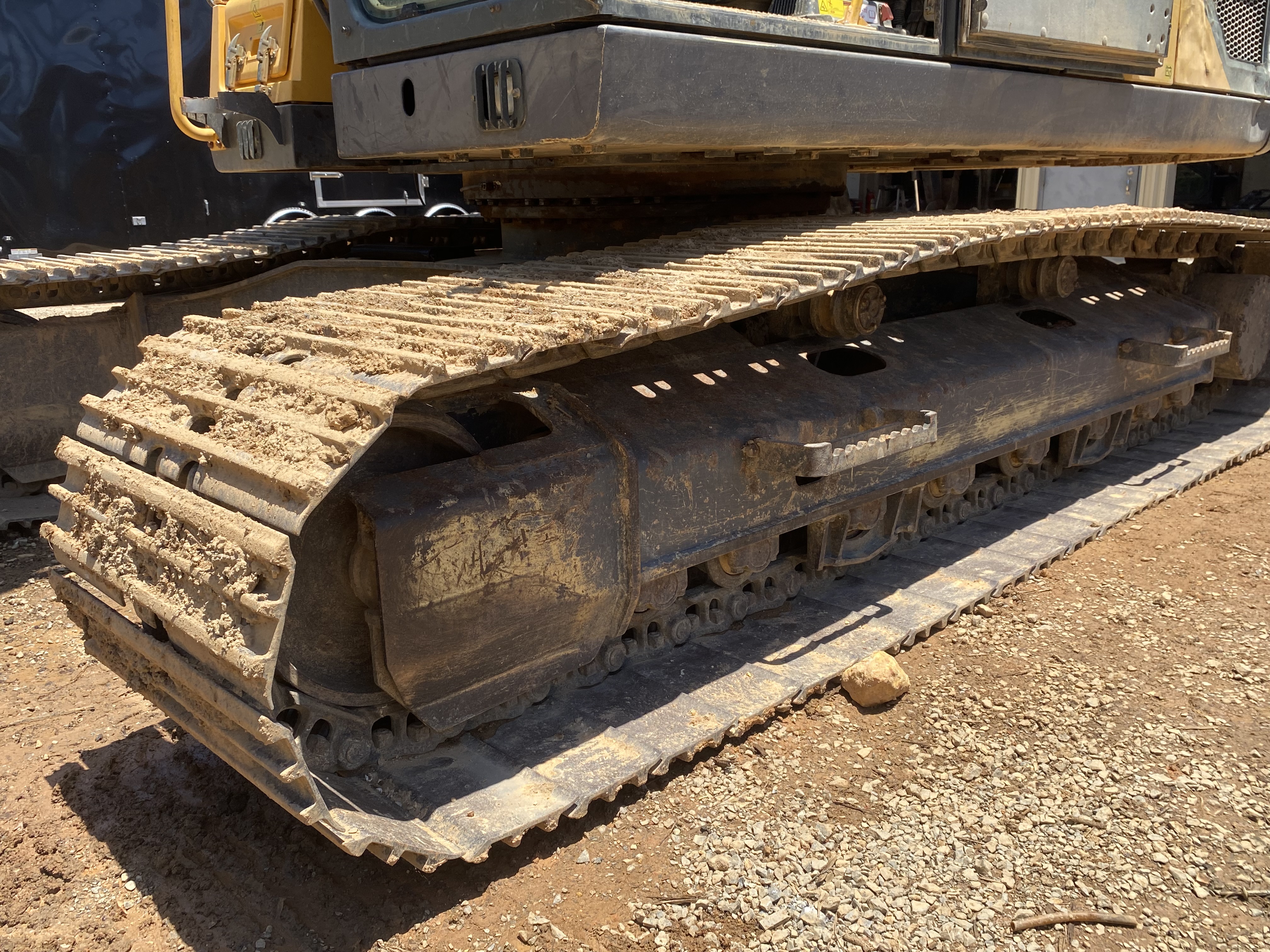 2015 VOLVO EC220EL - view 8 of 18