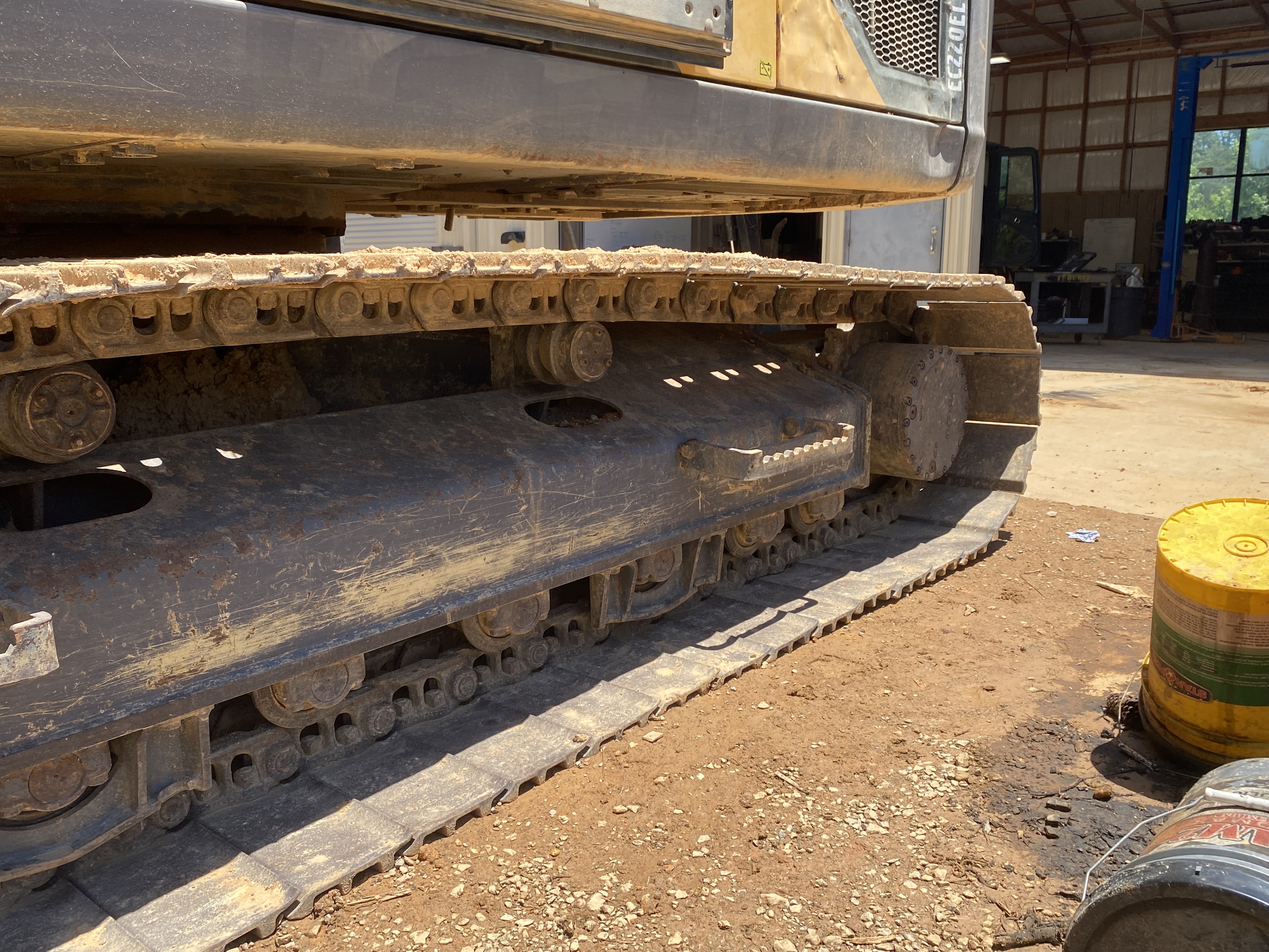 2016 VOLVO EC220E - Image 7