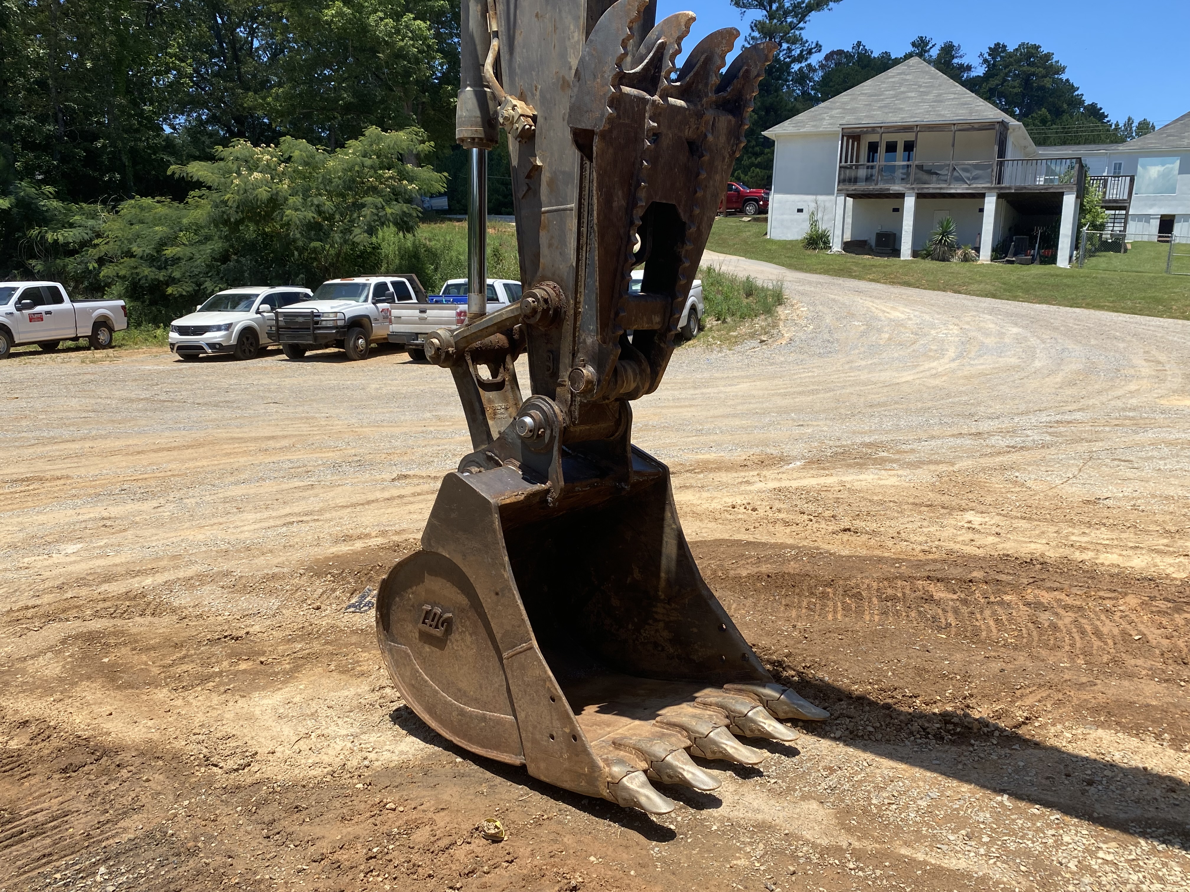 2016 VOLVO EC220E - Image 2