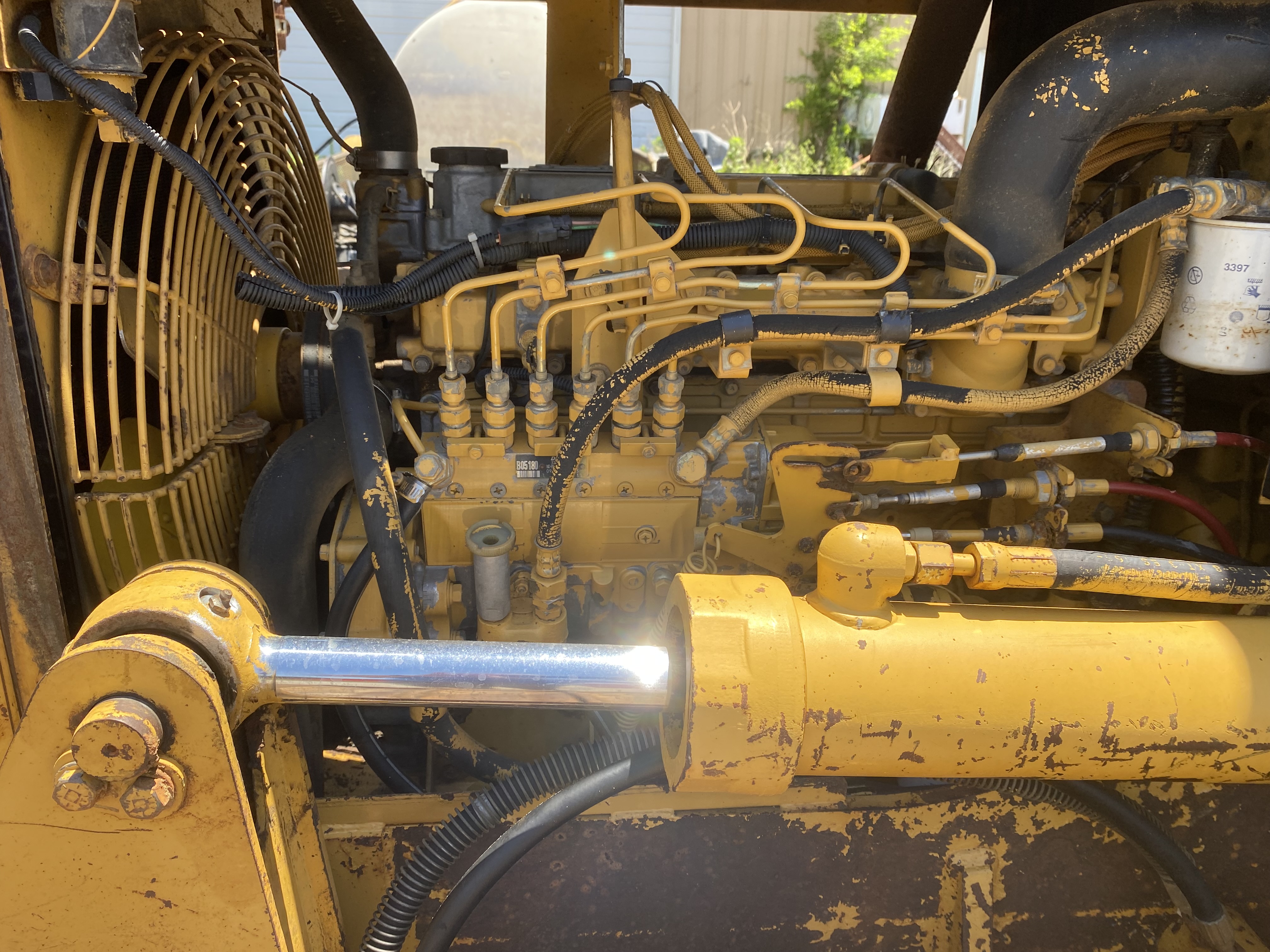 2000 CATERPILLAR D4C LGP III Hystat - view 9 of 9