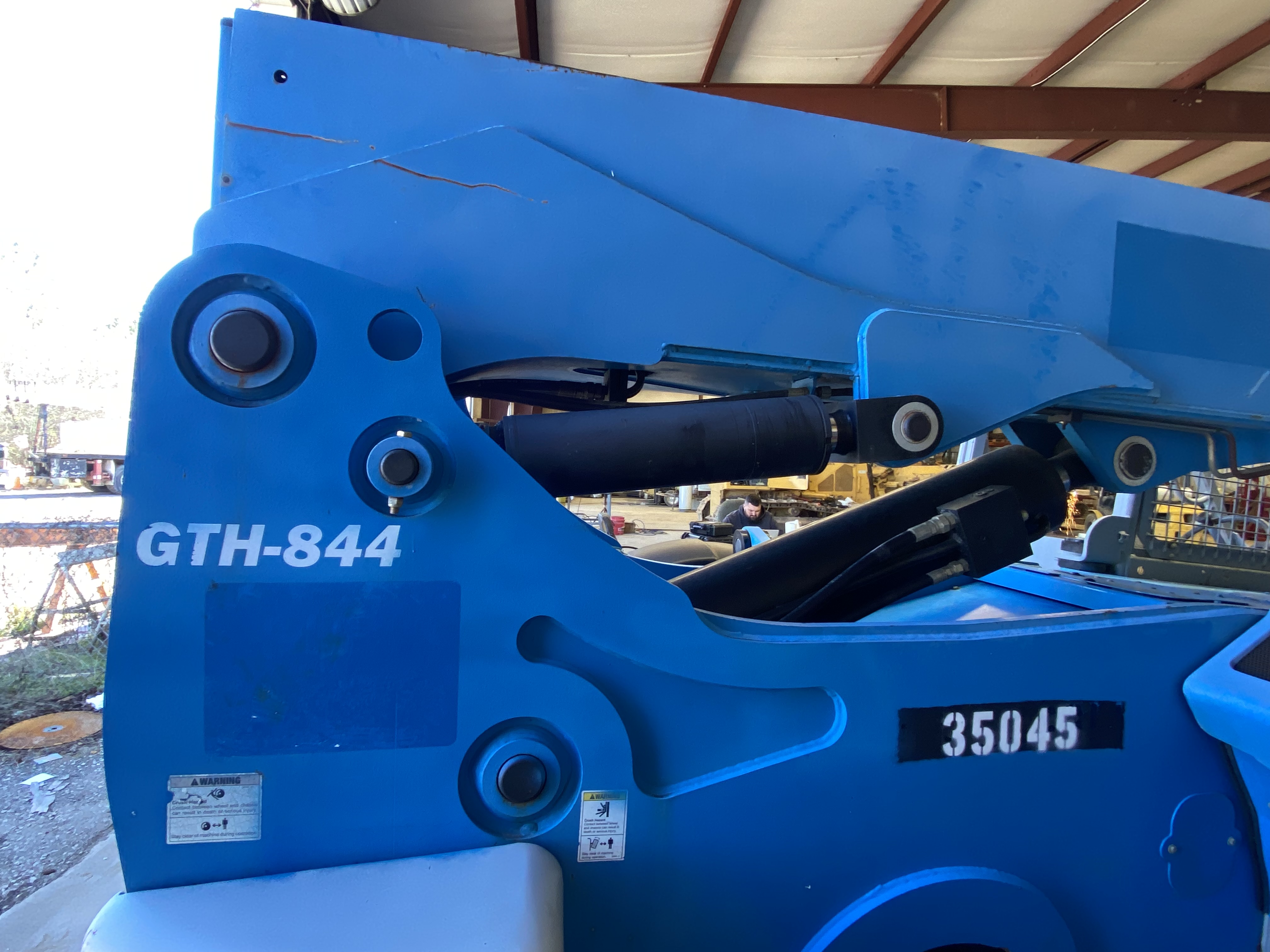 2014 GENIE GTH-844 - view 3 of 27