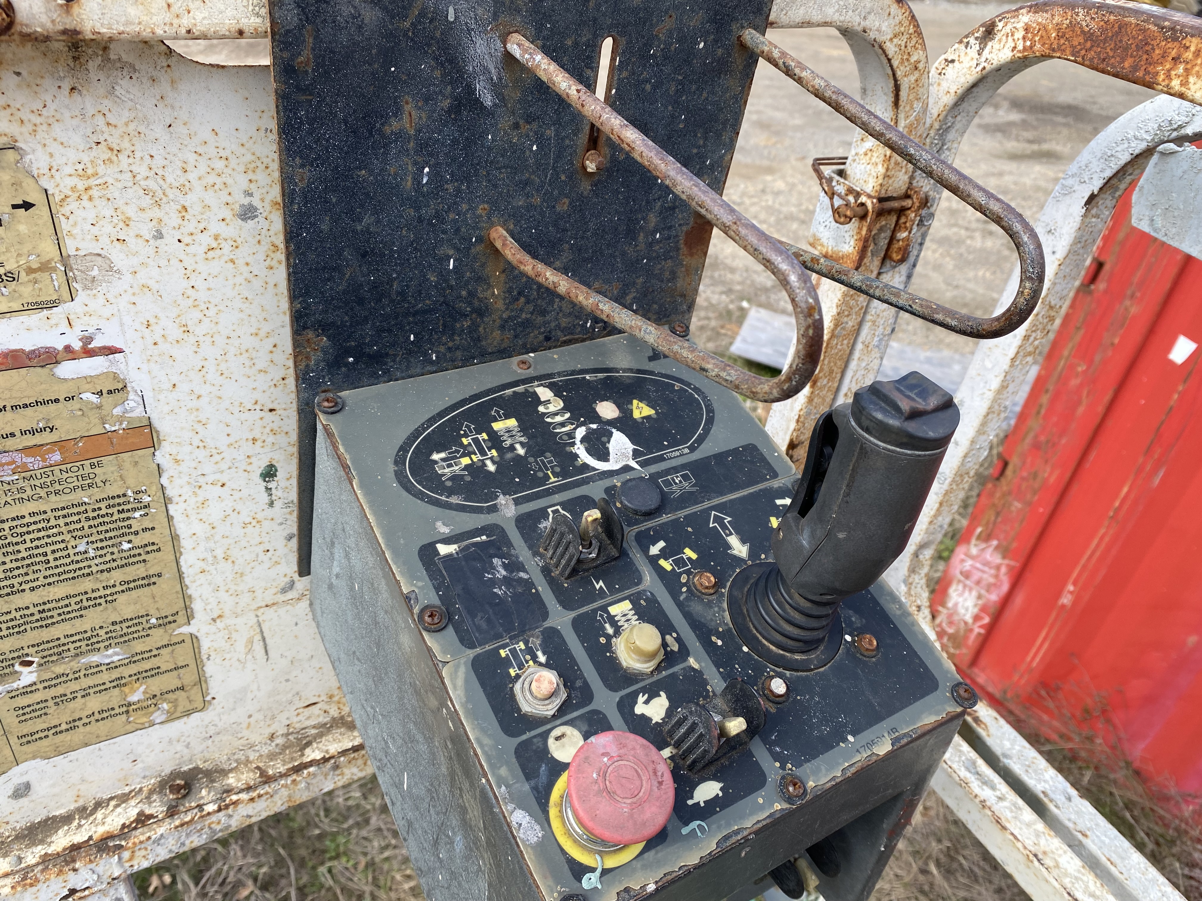 2014 GENIE GTH-844 - view 13 of 27