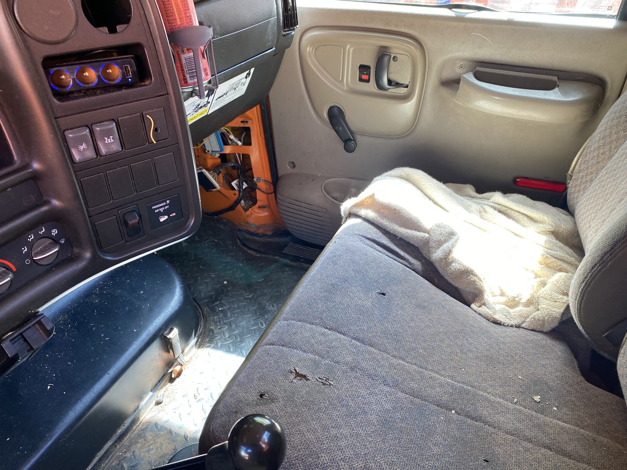 2009 GMC C7500 - Image 15