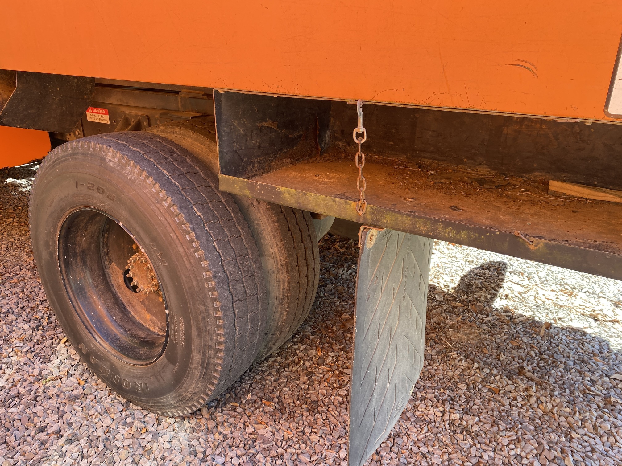 2009 GMC C7500 - Image 11