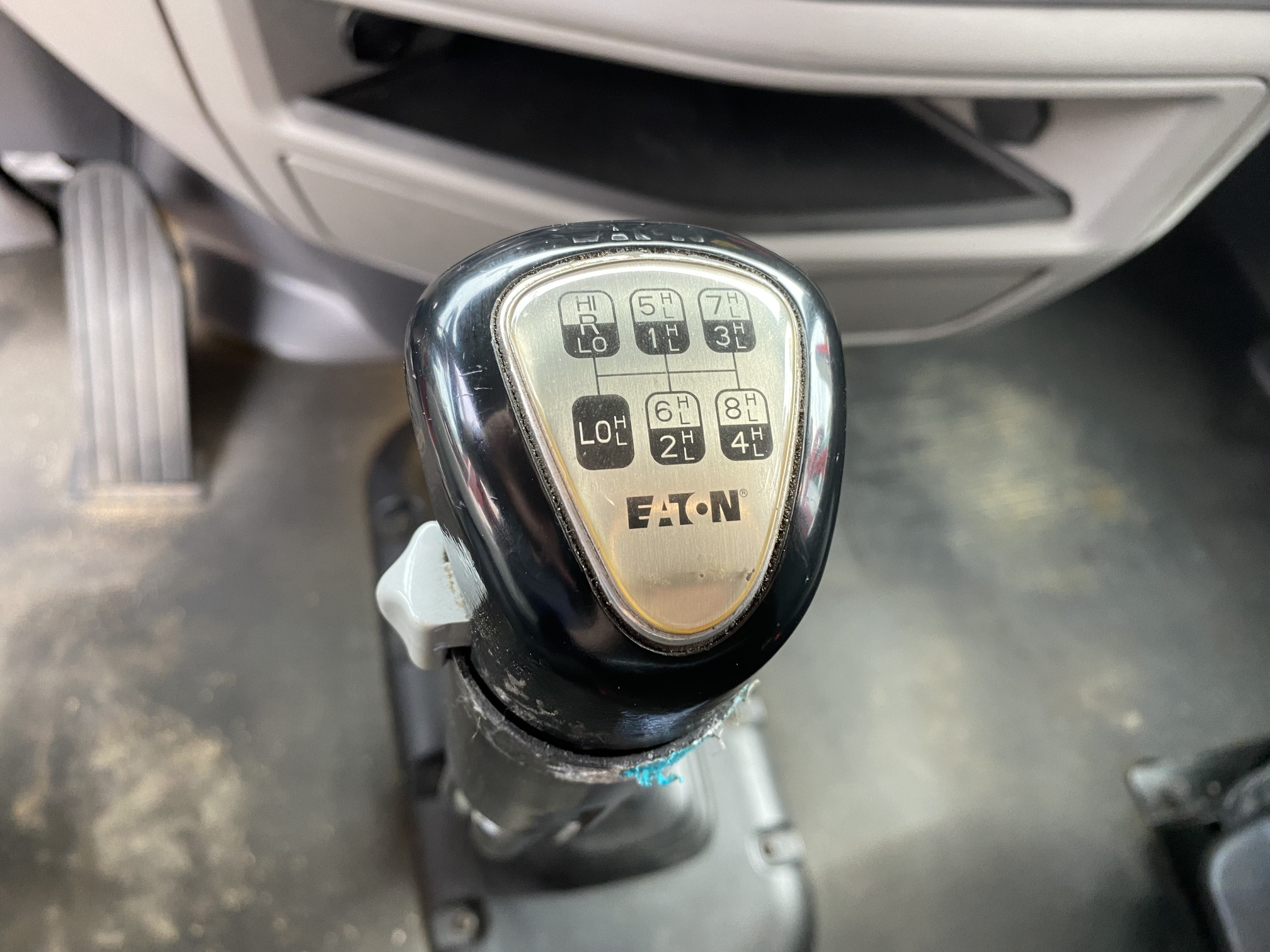 2017 PETERBILT 567 - Image 14