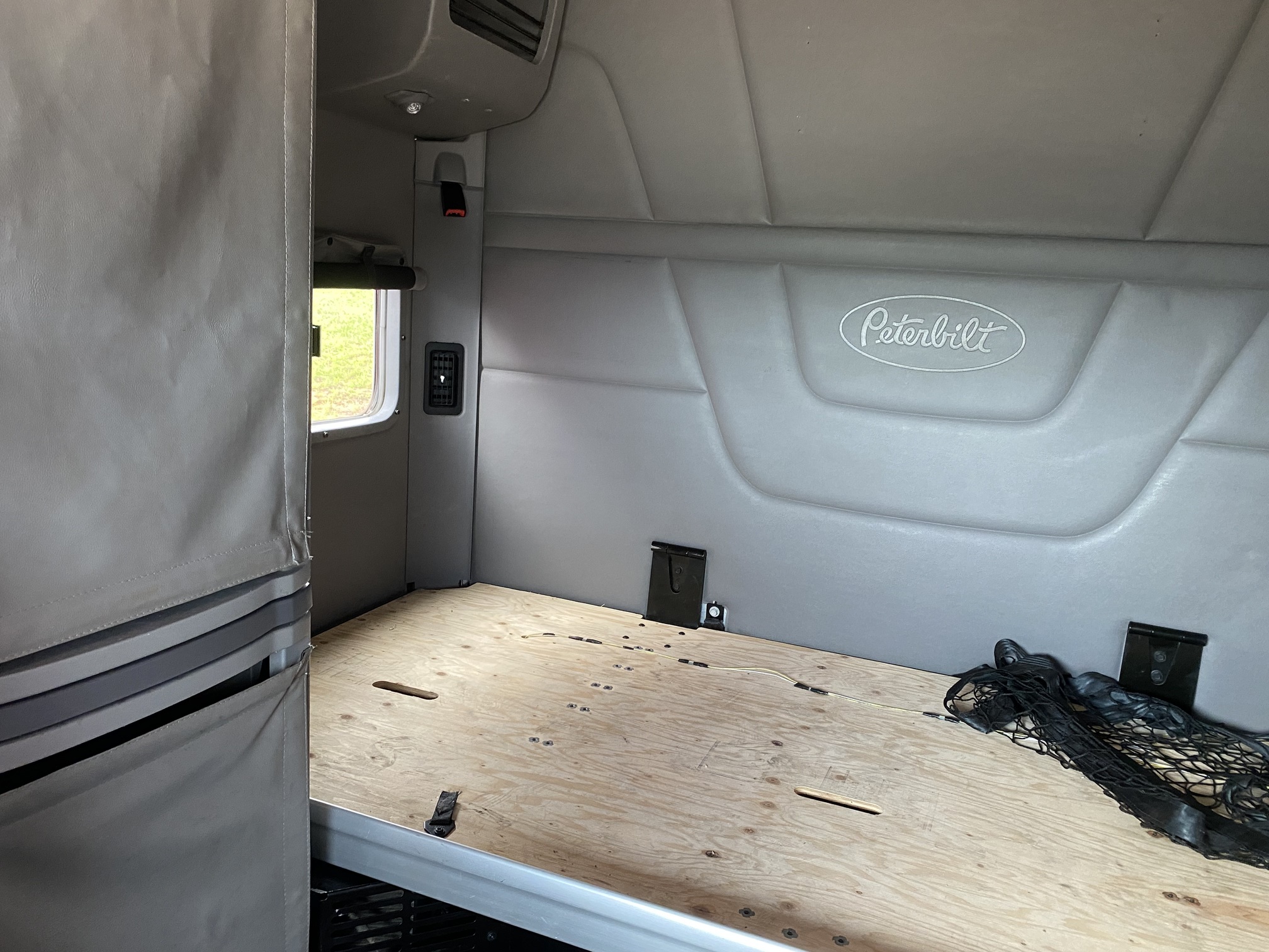 2017 PETERBILT 567 - Image 21