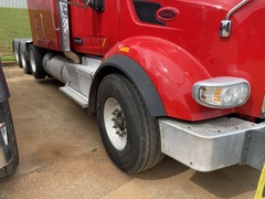2017 PETERBILT 567 - Image 6