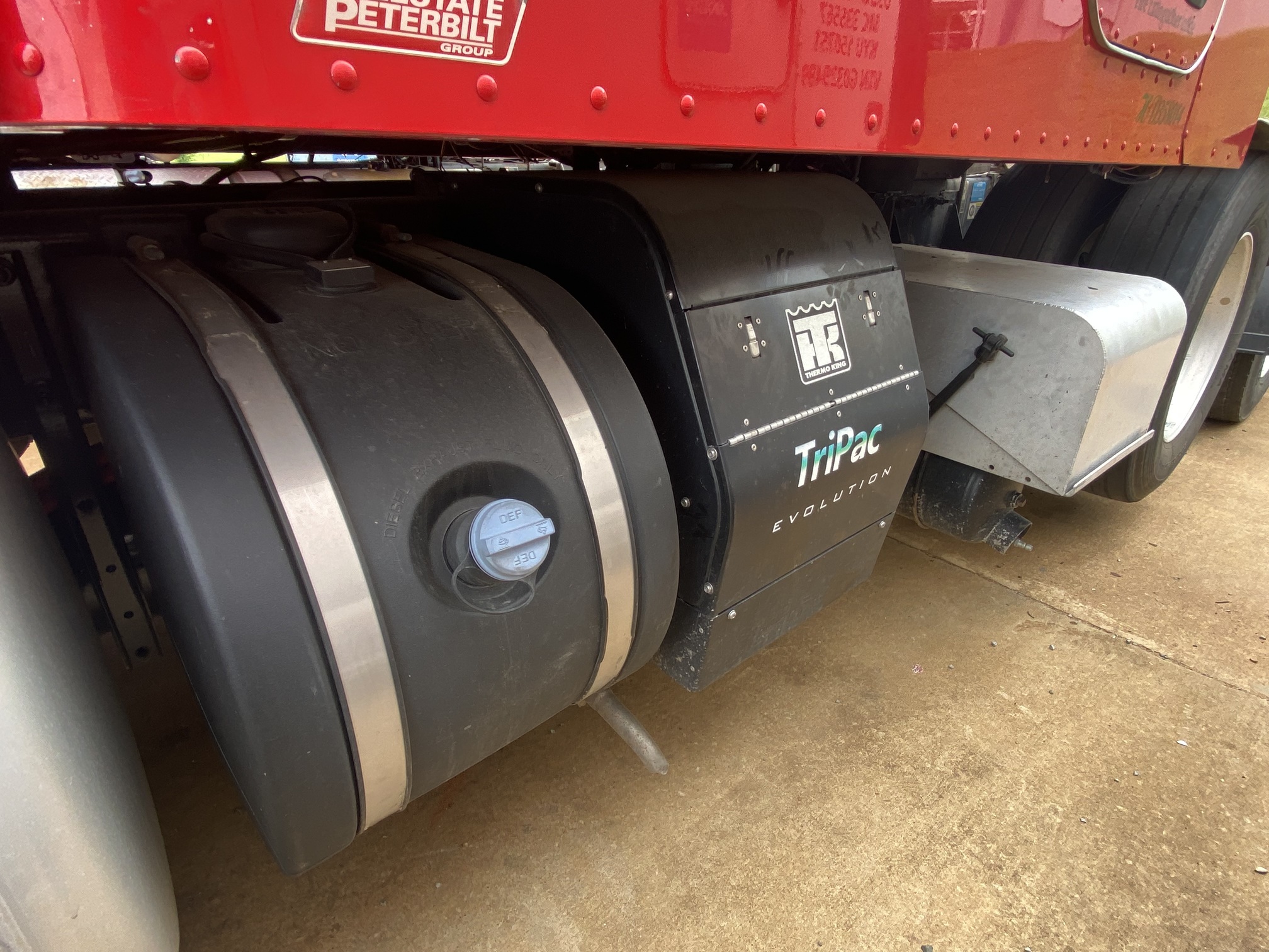 2017 PETERBILT 567 - Image 11