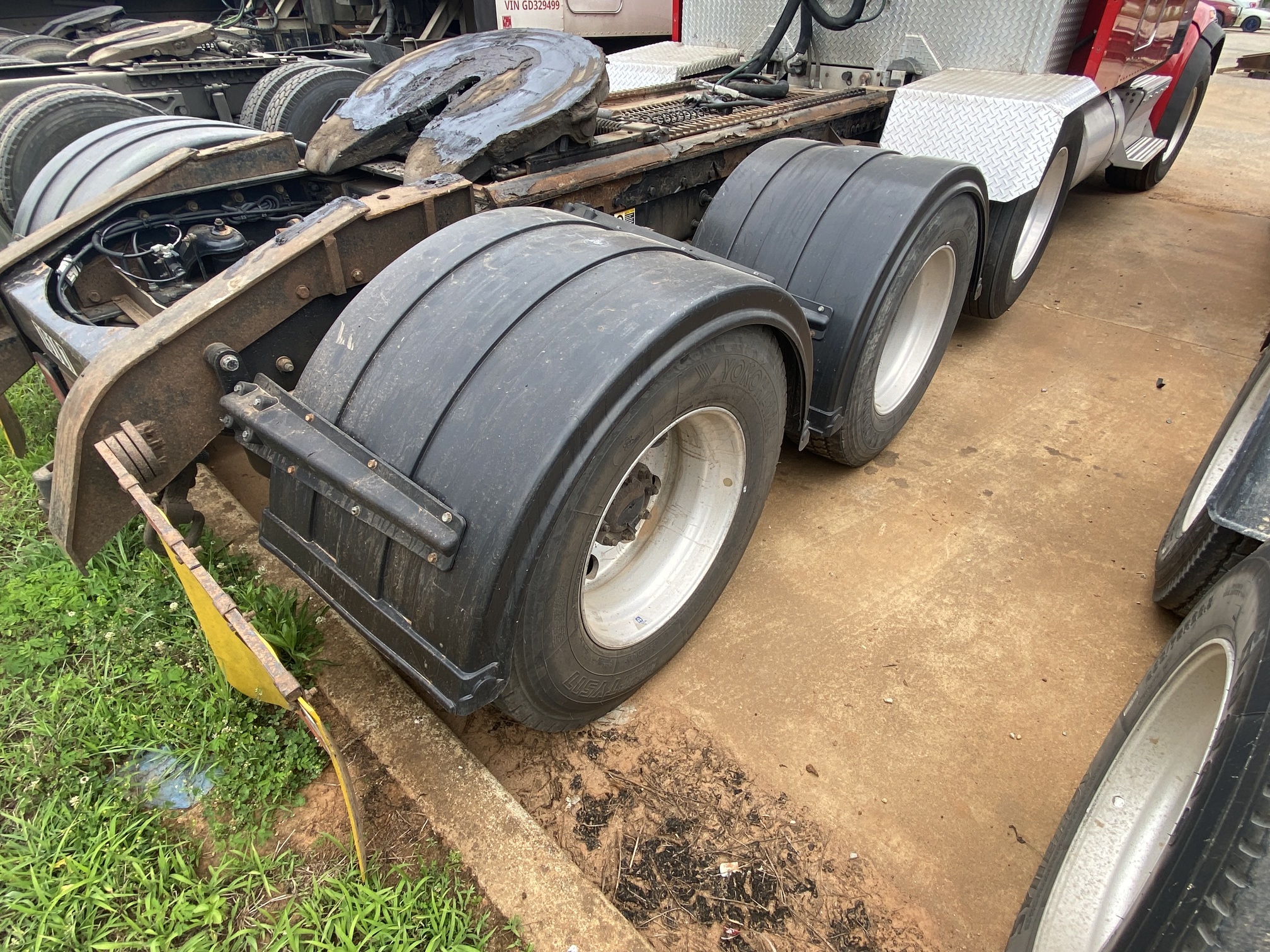 2017 PETERBILT 567 - Image 29