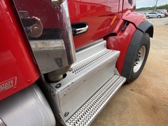 2017 PETERBILT 567 - Image 5