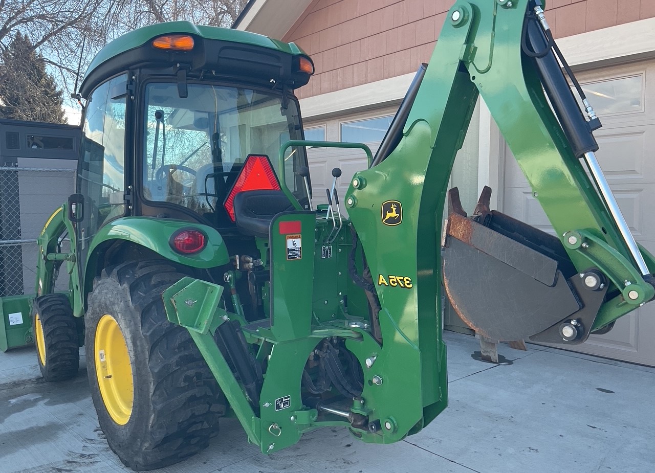 2022 JOHN DEERE 3046R compact - view 3 of 15