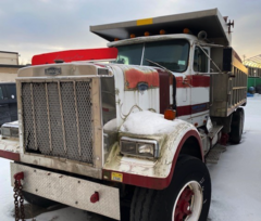 1985 AUTOCAR Tri-Axle - Image 2