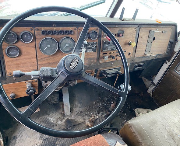 1985 AUTOCAR Tri-Axle - view 11 of 18