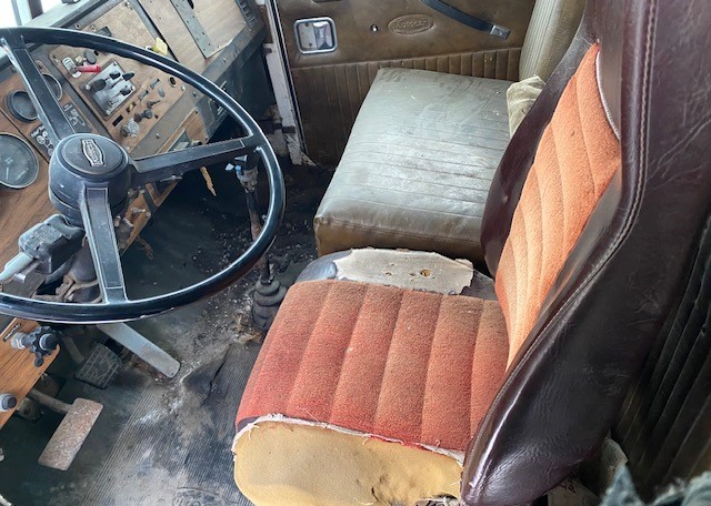 1985 AUTOCAR Tri-Axle - Image 14