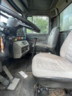 1995 MACK RD688S - Image 19